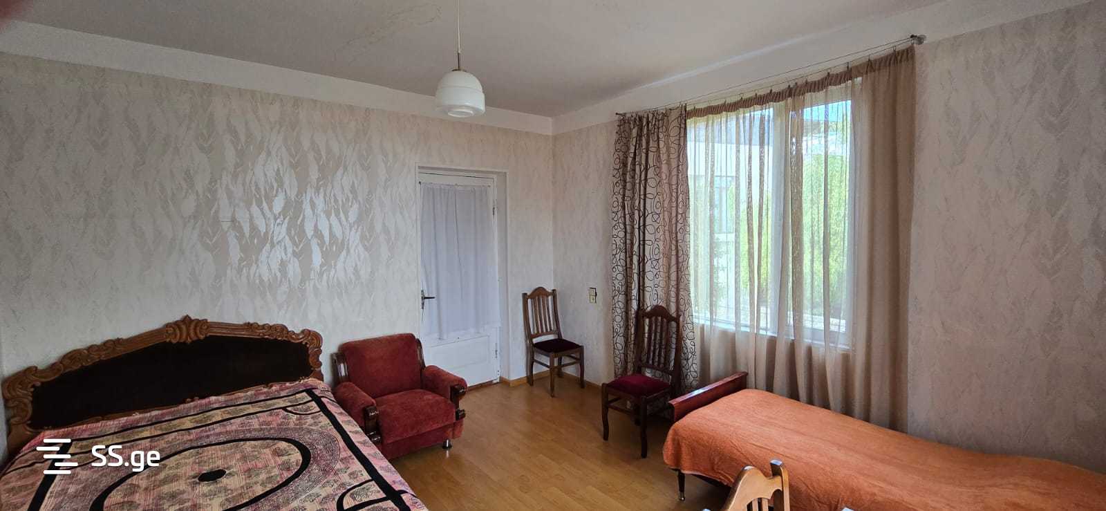 10 Room Private House For Sale view 2