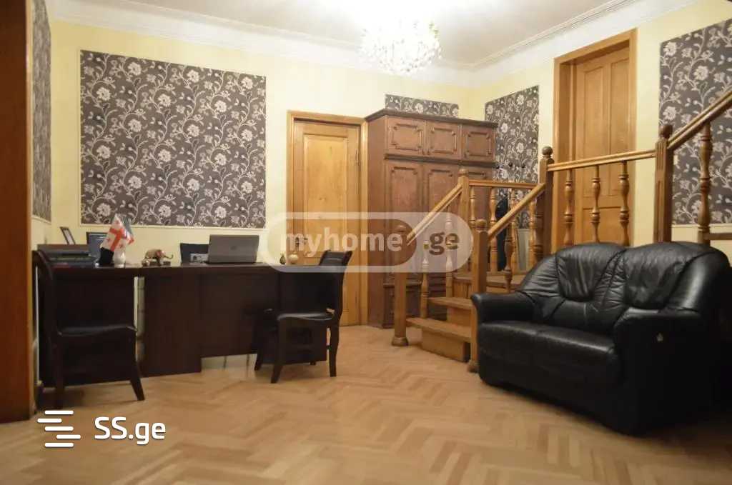 10 Room Hotel For Sale view 7