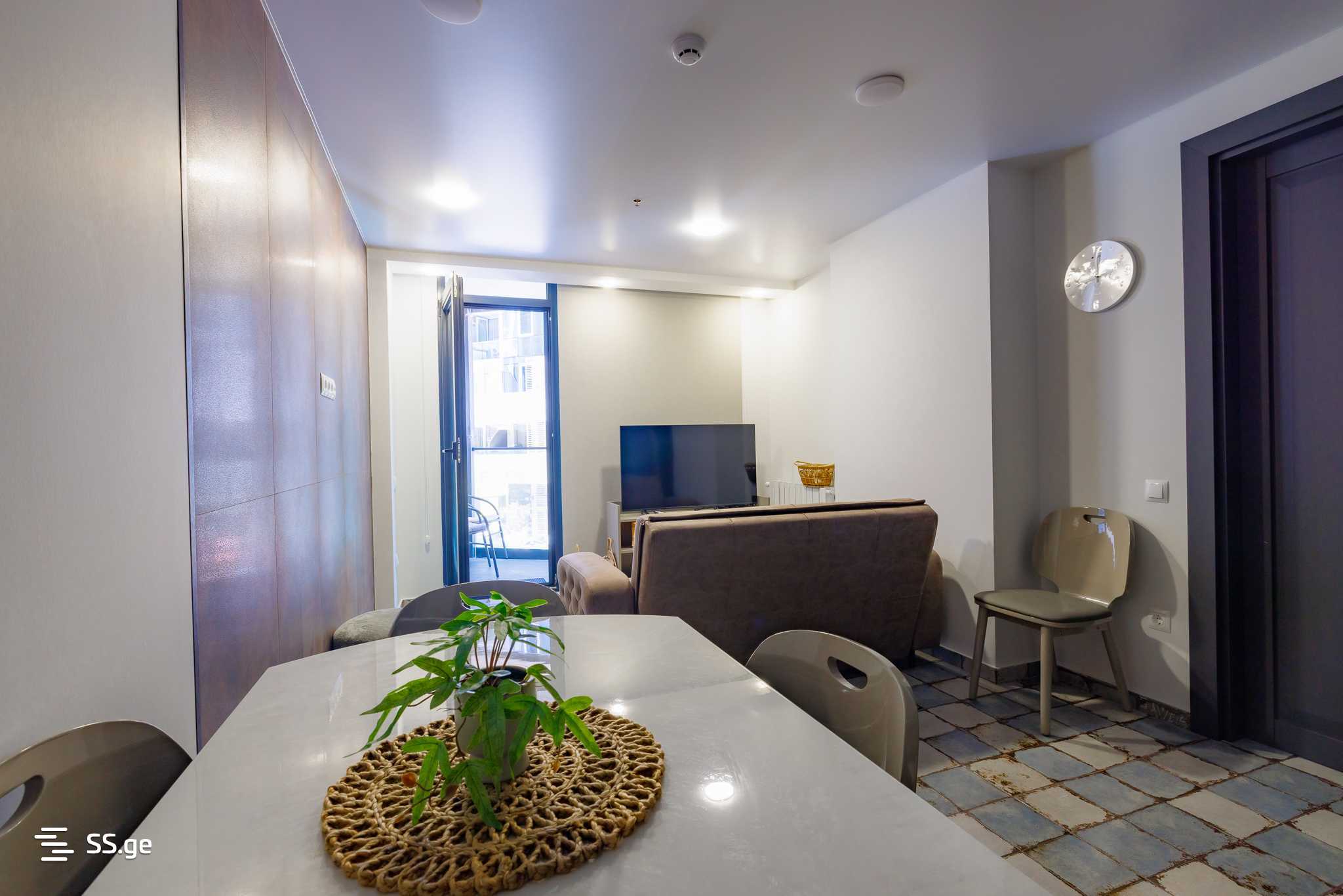 2 room Flat For Sale. Batumi - Widok 3