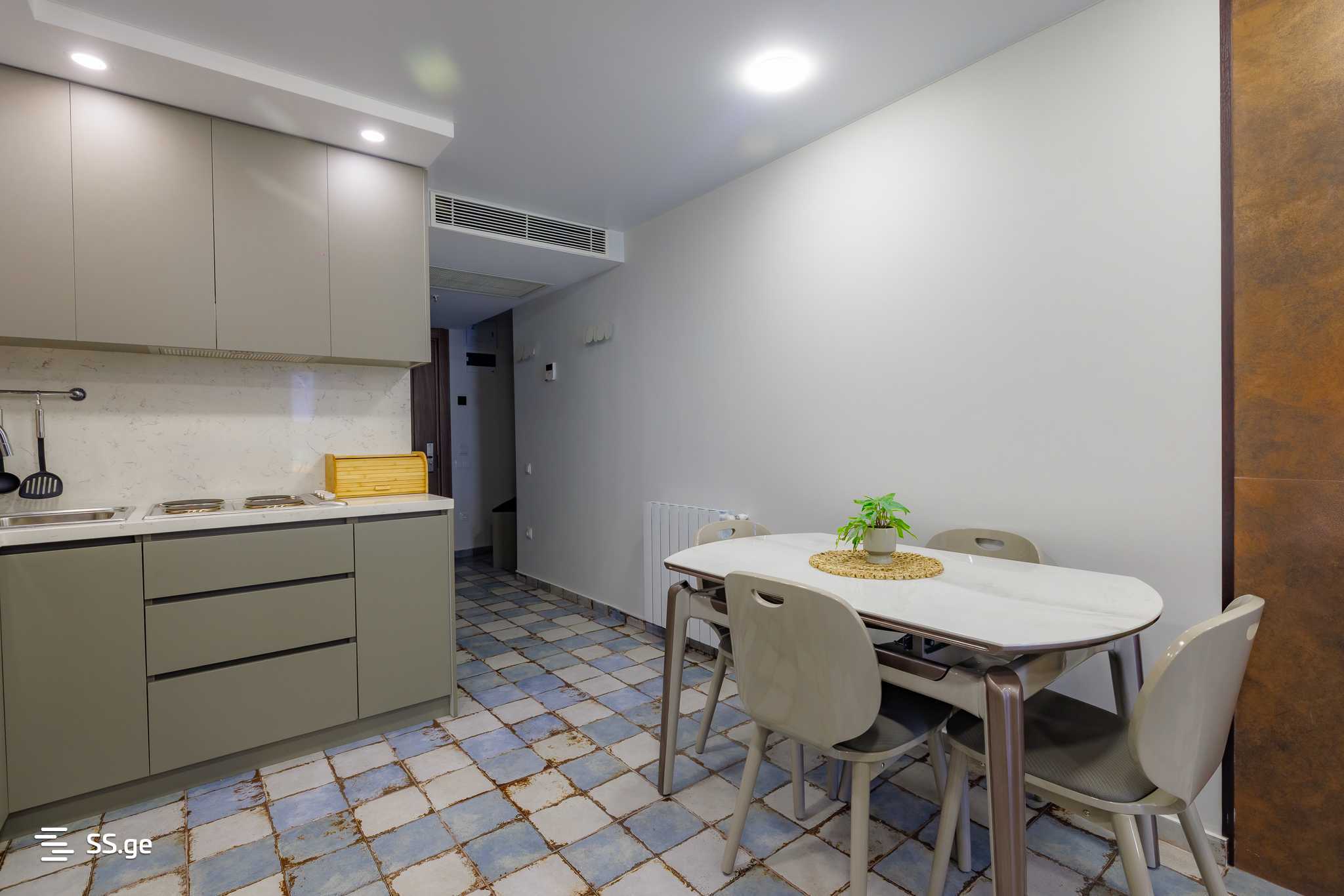 2 room Flat For Sale. Batumi - Widok 5