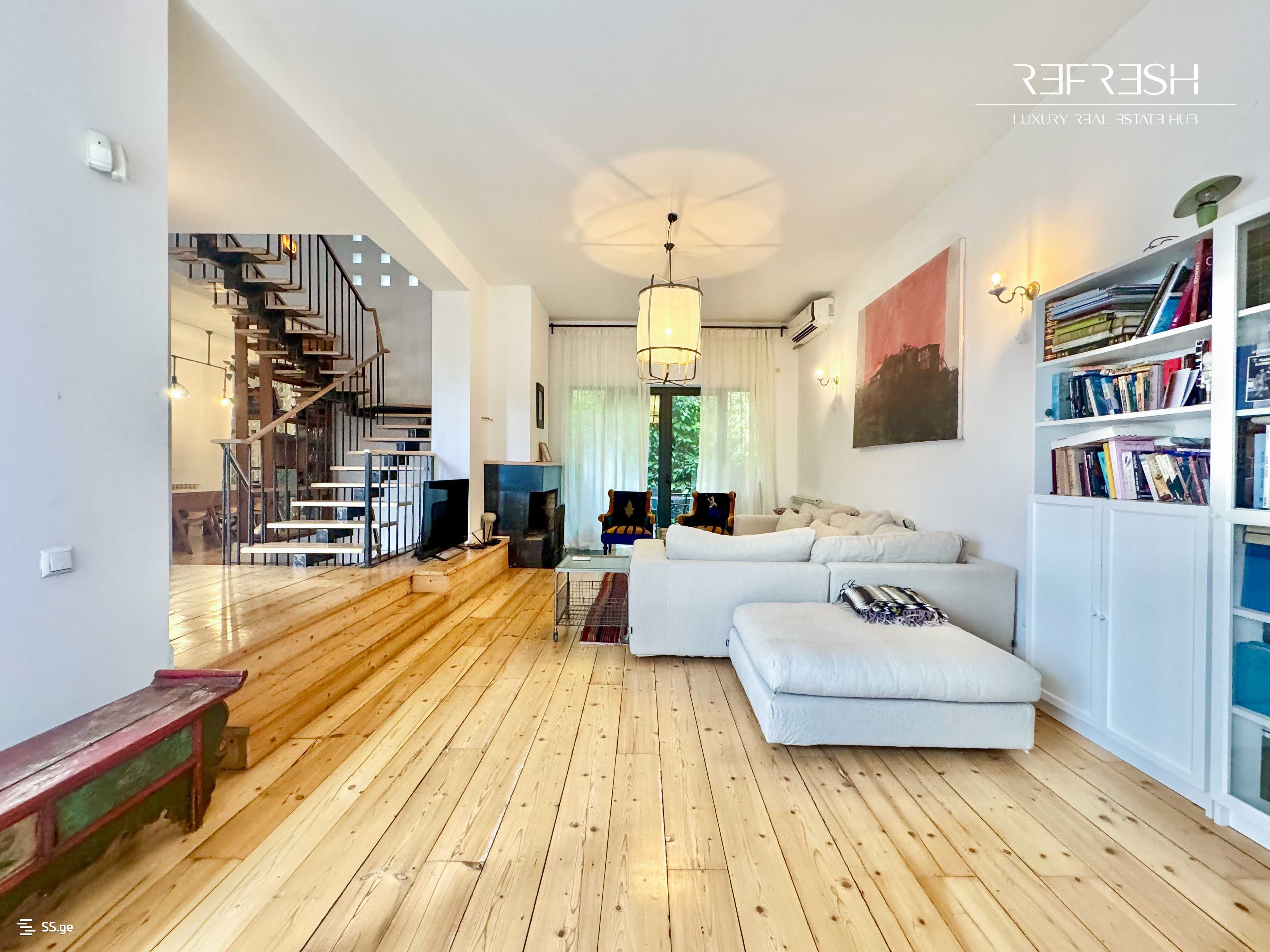 5 Room Private House For Rent. Mtatsminda, 2 of 12