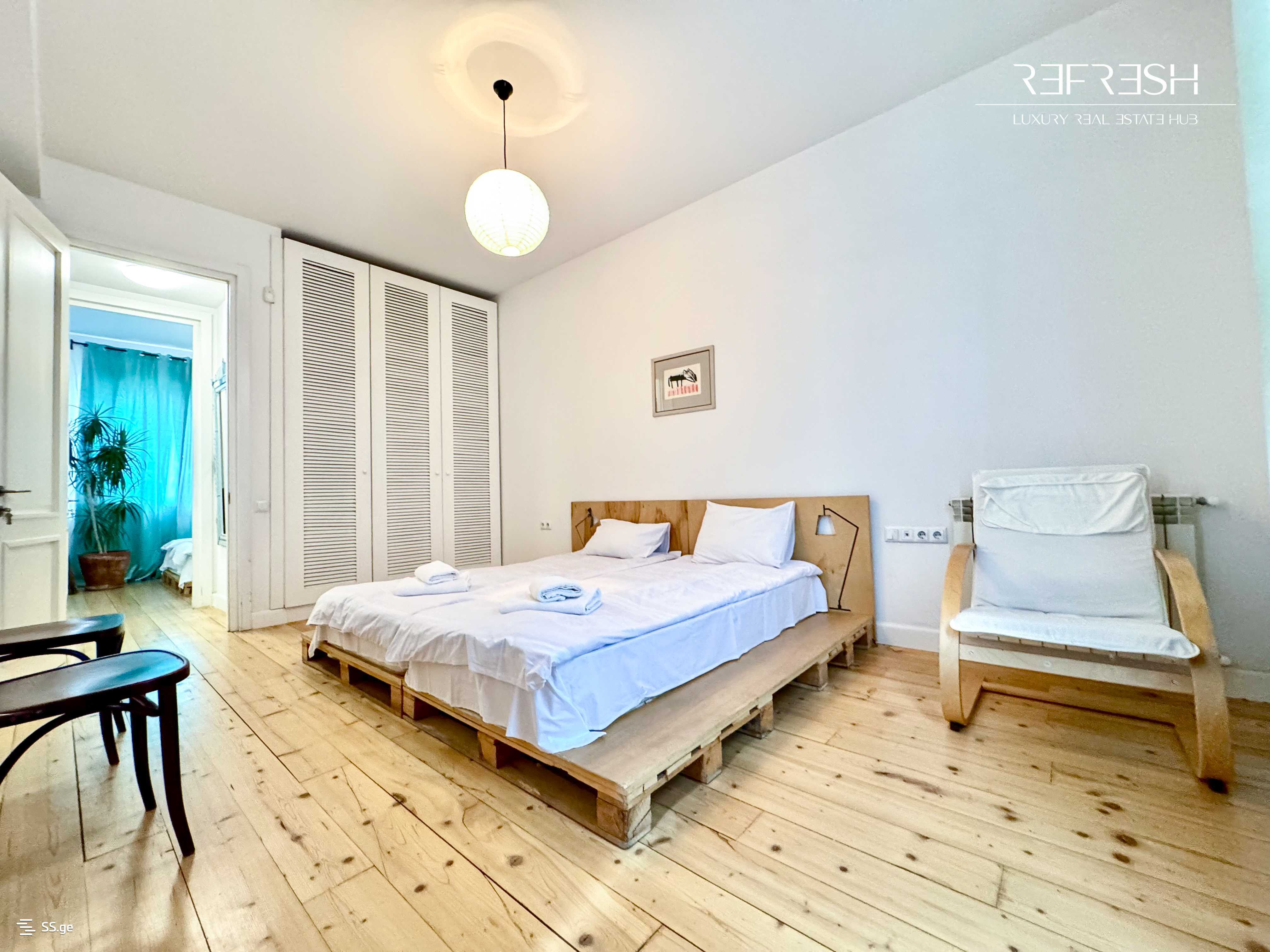 5 Room Private House For Rent. Mtatsminda, 3 of 12