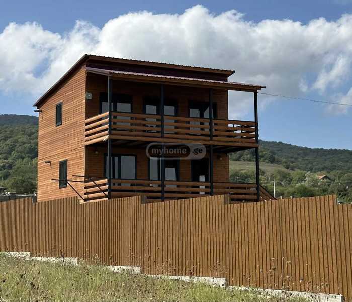 5 room Private House For Sale. Navdaraantkari