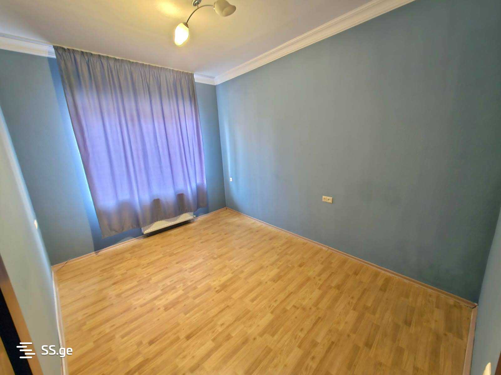 3-комн. Квартира в Тбилиси