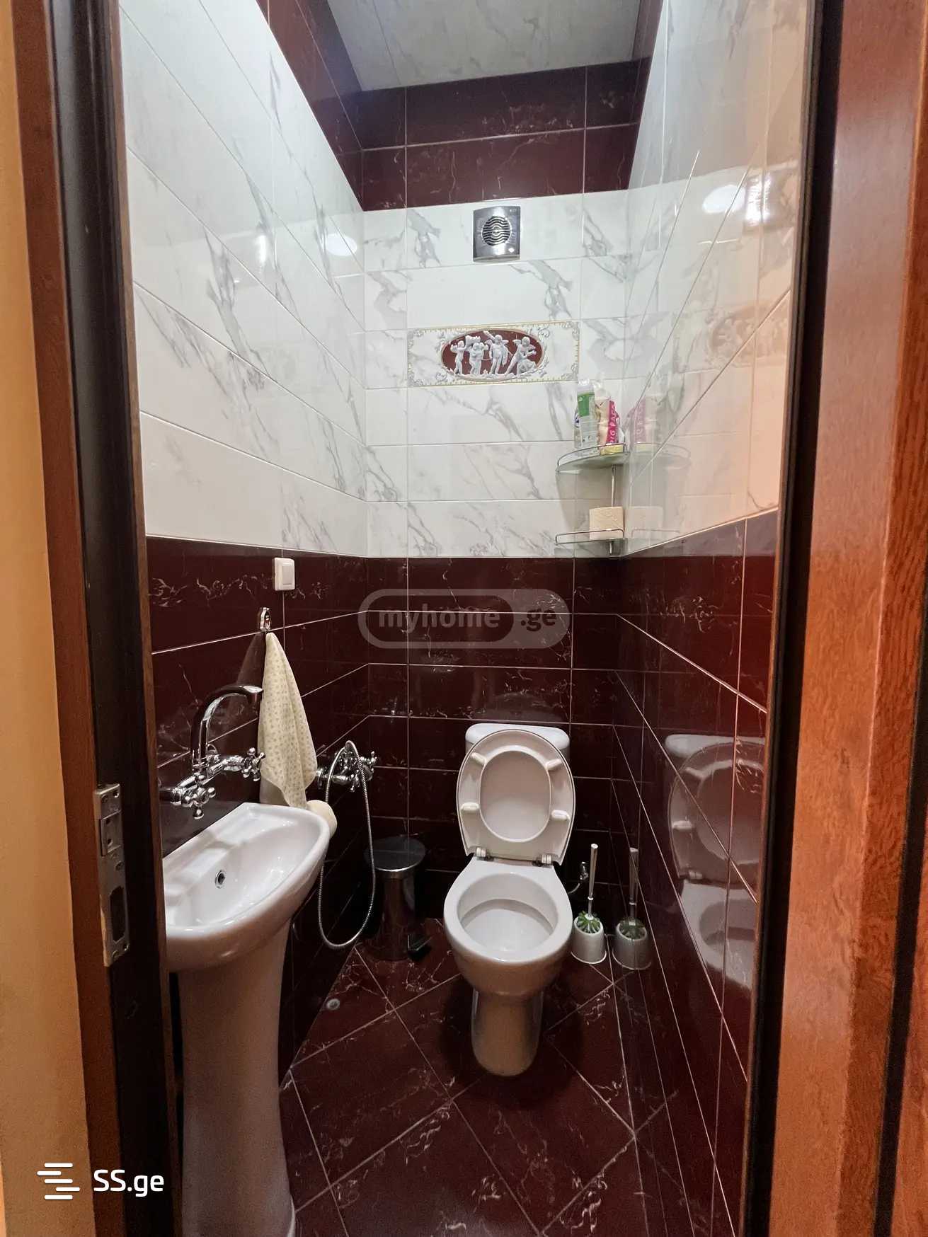 3 Room Flat For Rent. Chugureti view 11