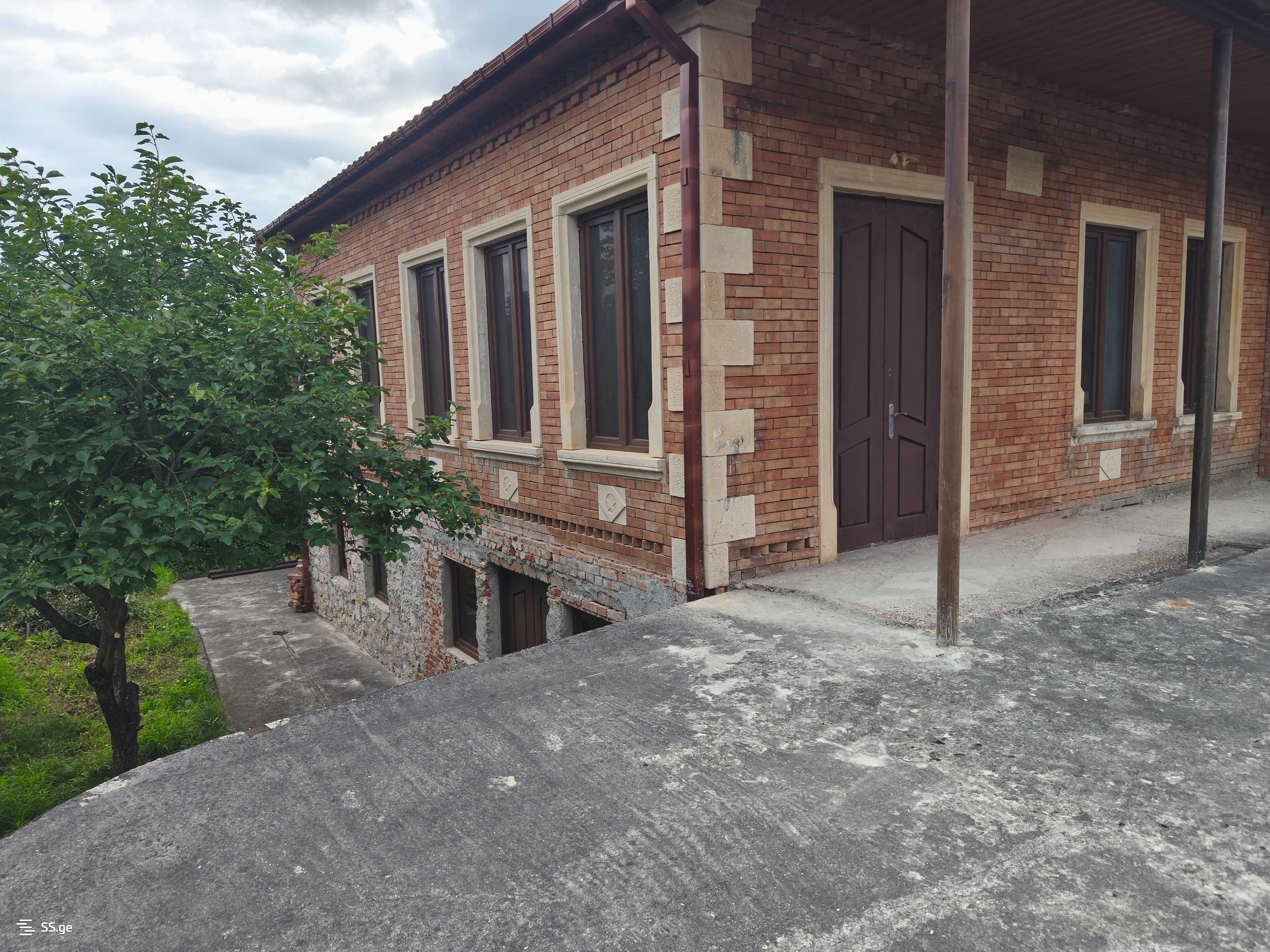 8 Room Private House For Sale, 3 of 4