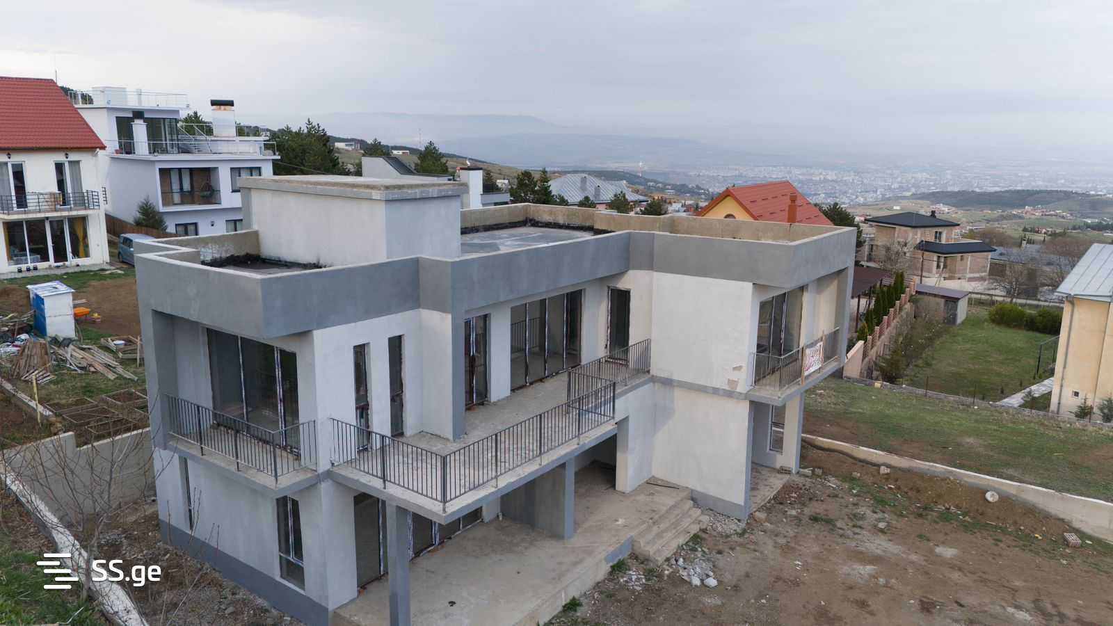 7 Room Private House For Sale, 2 of 3