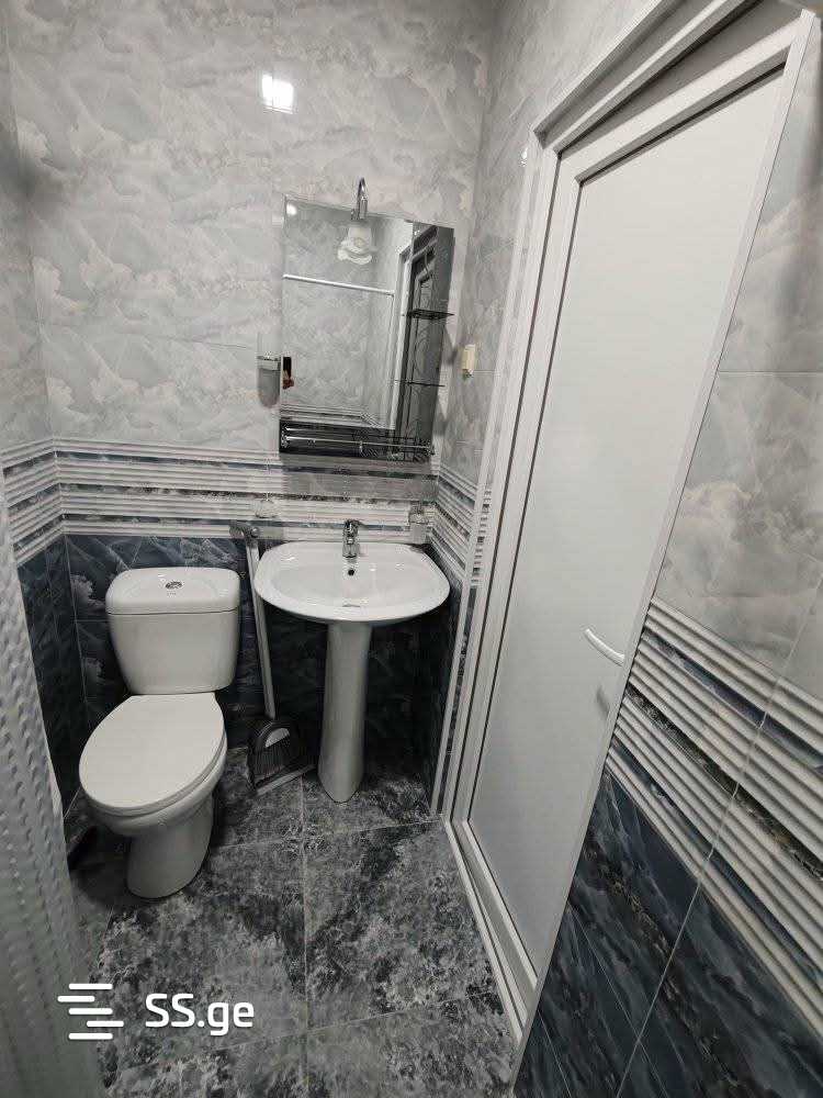 1 Room Hotel For Rent. Makhindjauri view 7