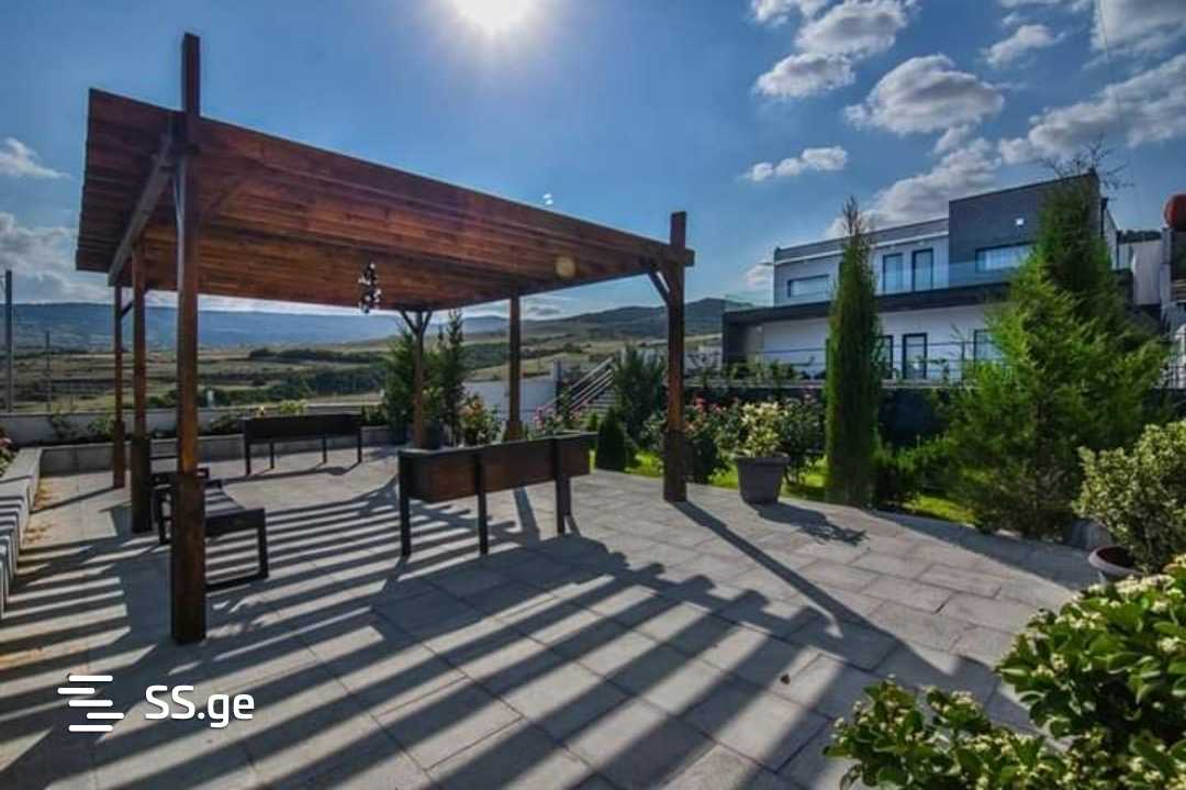 7 Room Private House For Sale view 5