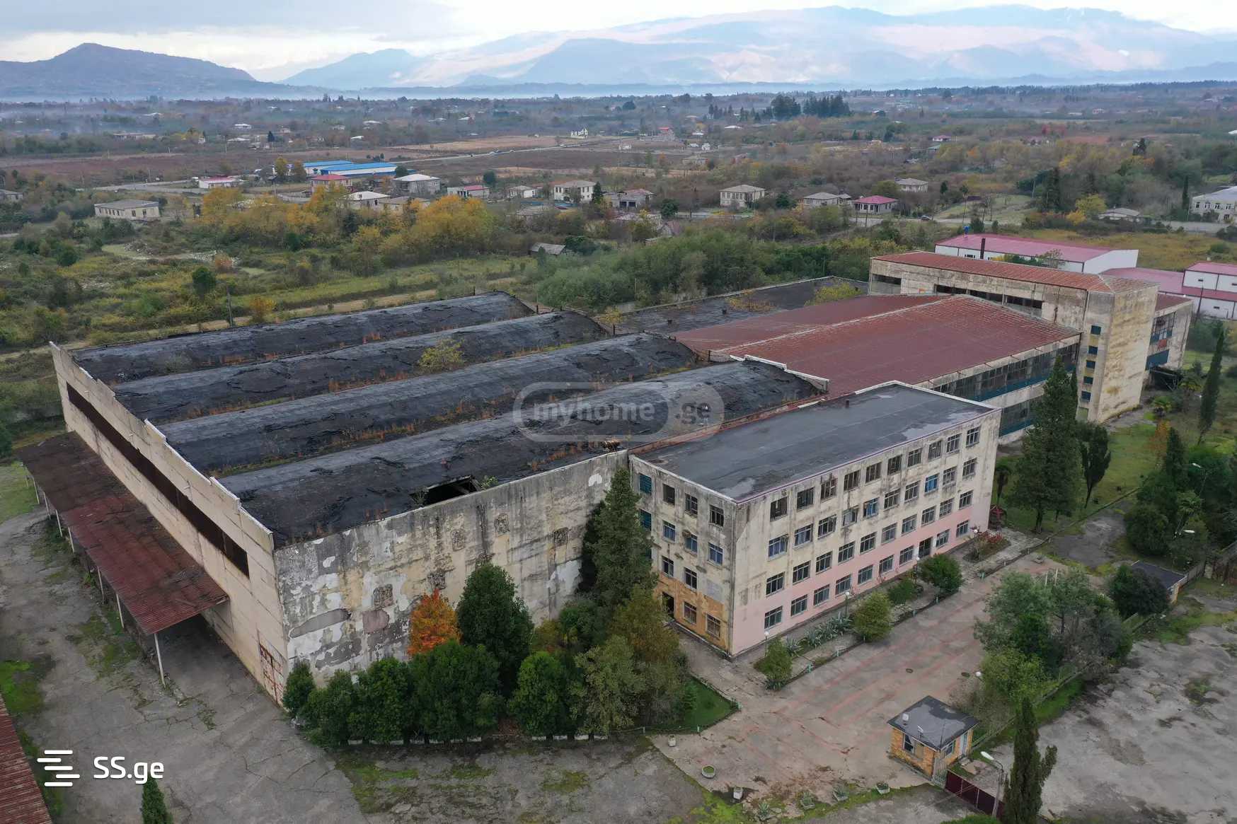 იყიდება Store-Industrial Property ზუგდიდიში view 3