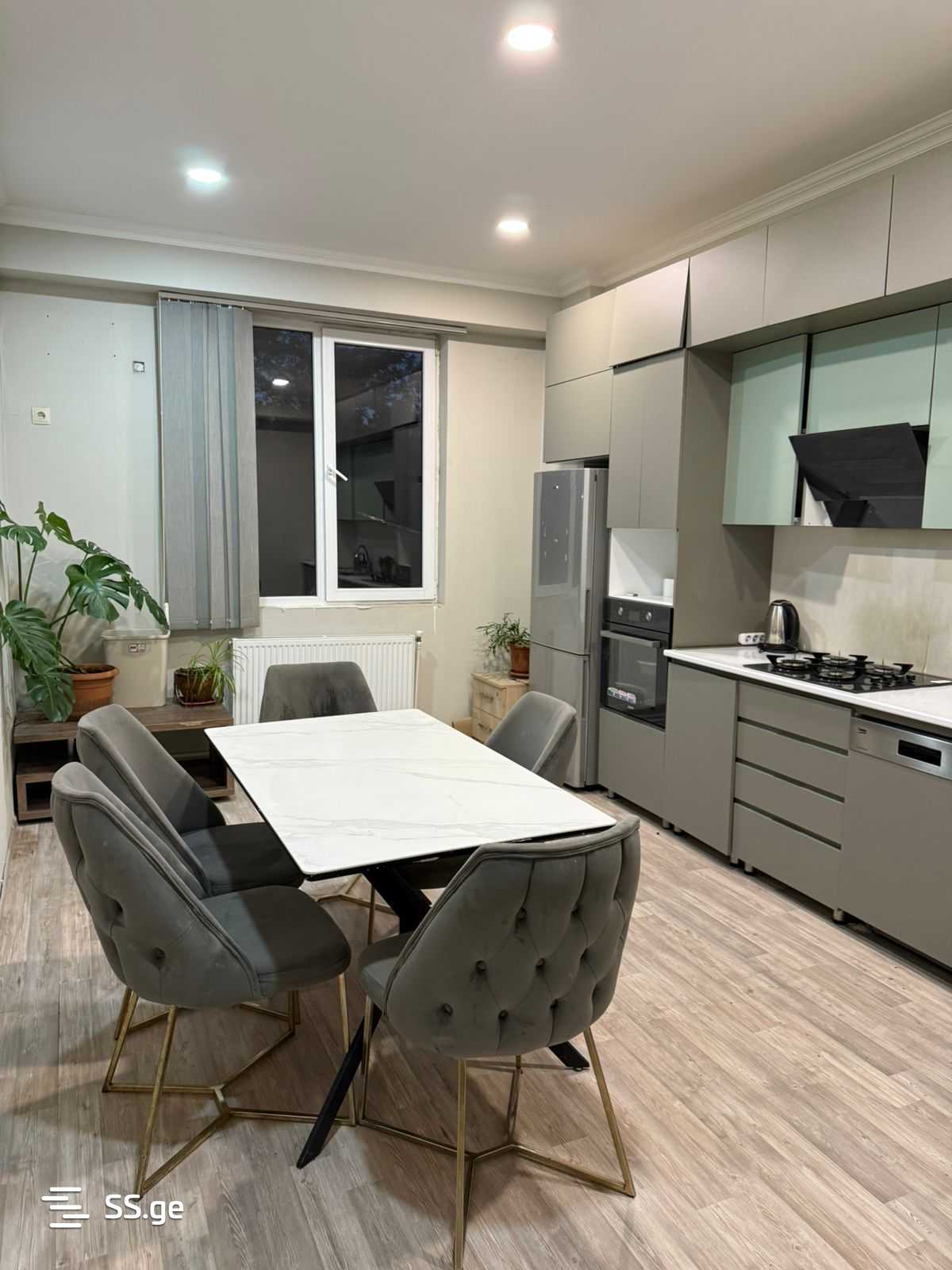 4 Room Flat Daily Rent. Samgori view 6