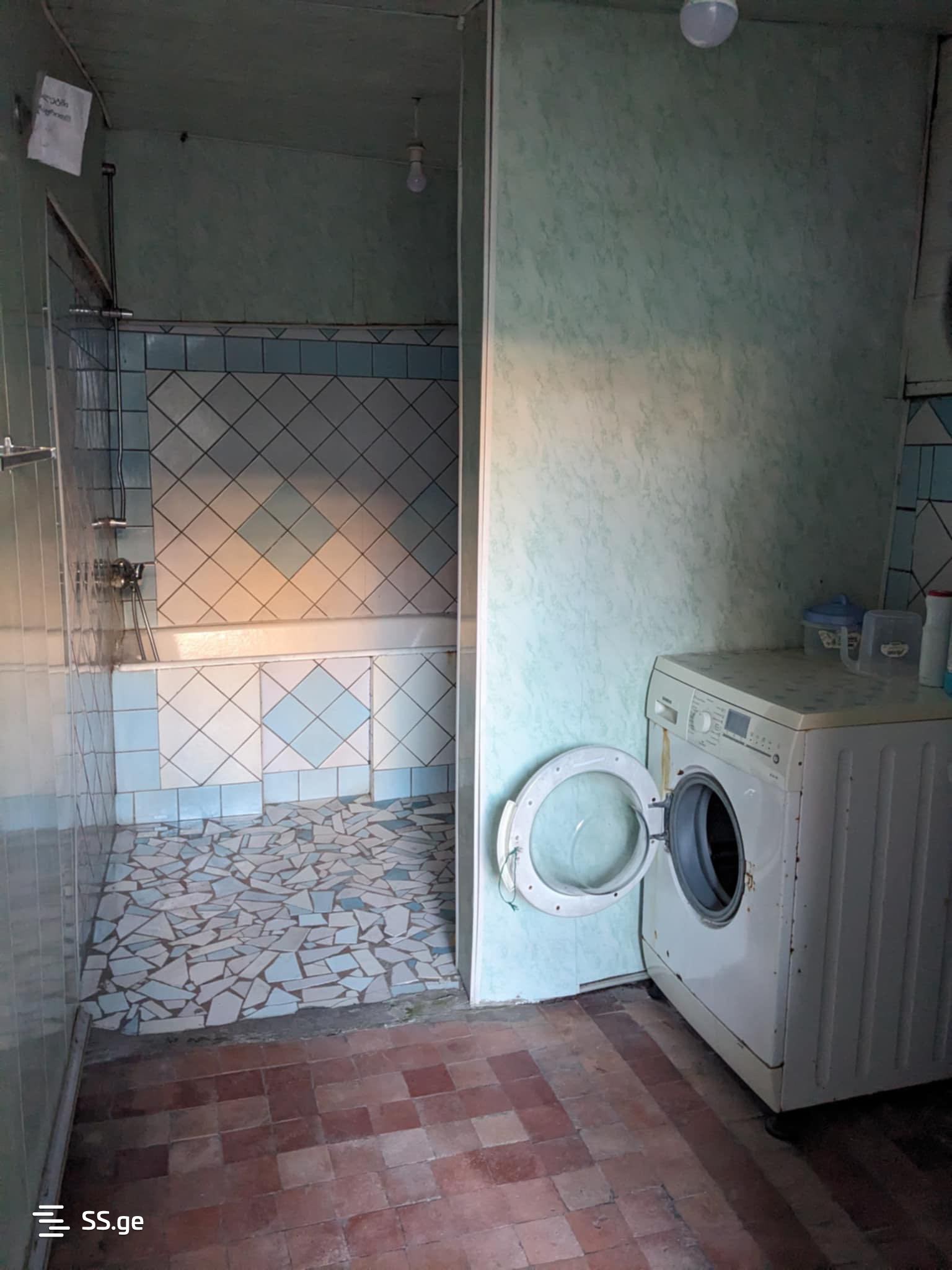 1 Room Private House Daily Rent. Batumi view 6