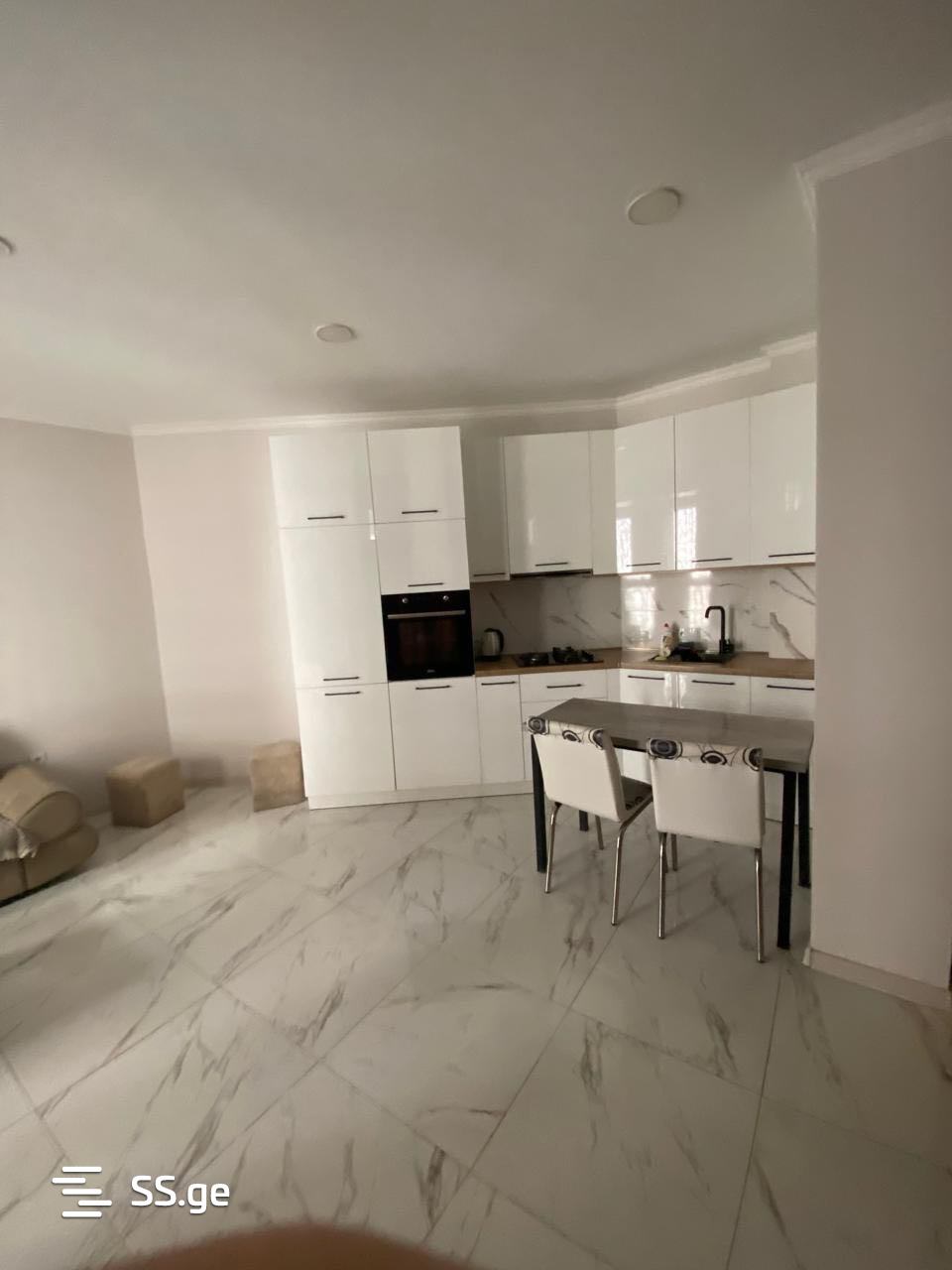 2 Room Flat Daily Rent. Kutaisi, 3 of 4
