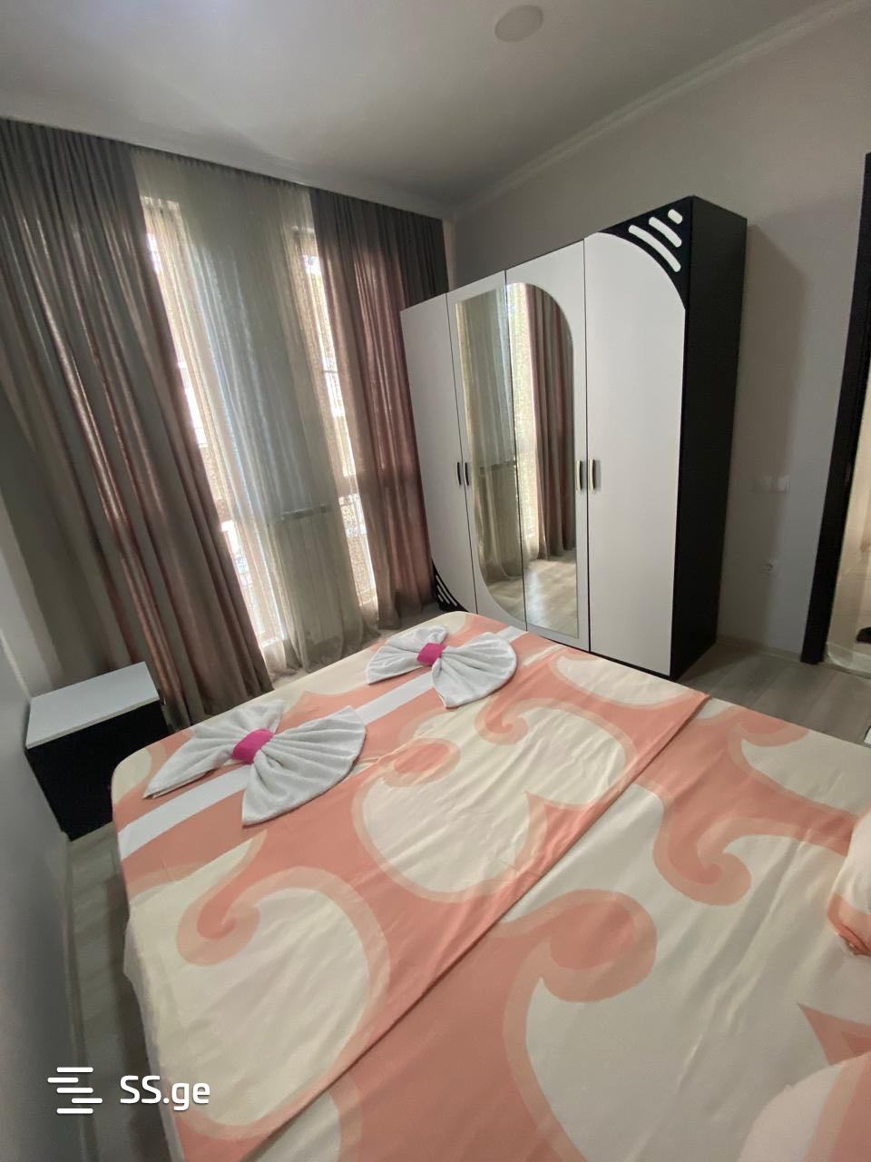 2 Room Flat Daily Rent. Kutaisi, 1 of 4