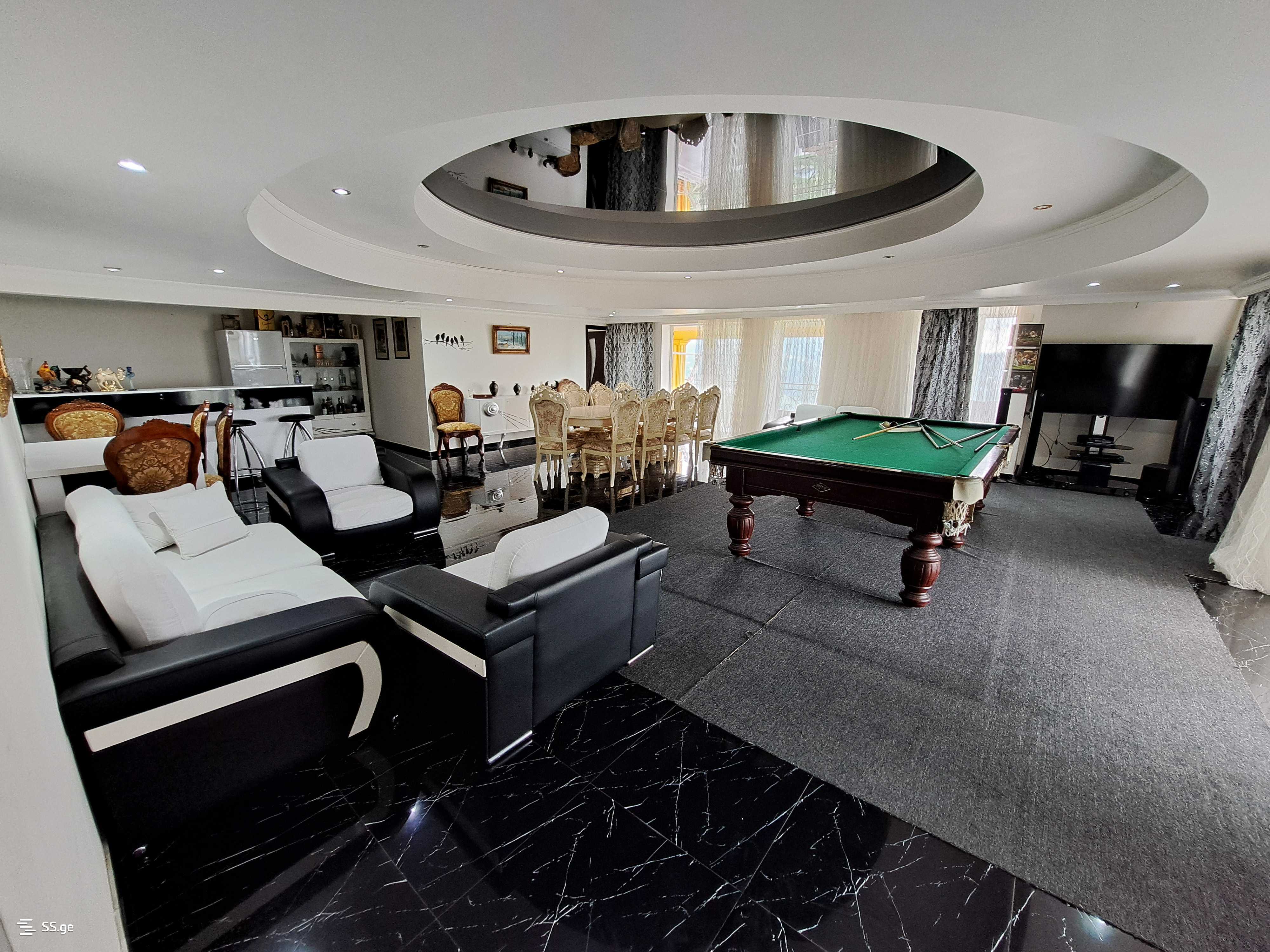 2 Room Private House For Rent. Batumi, 2 of 12