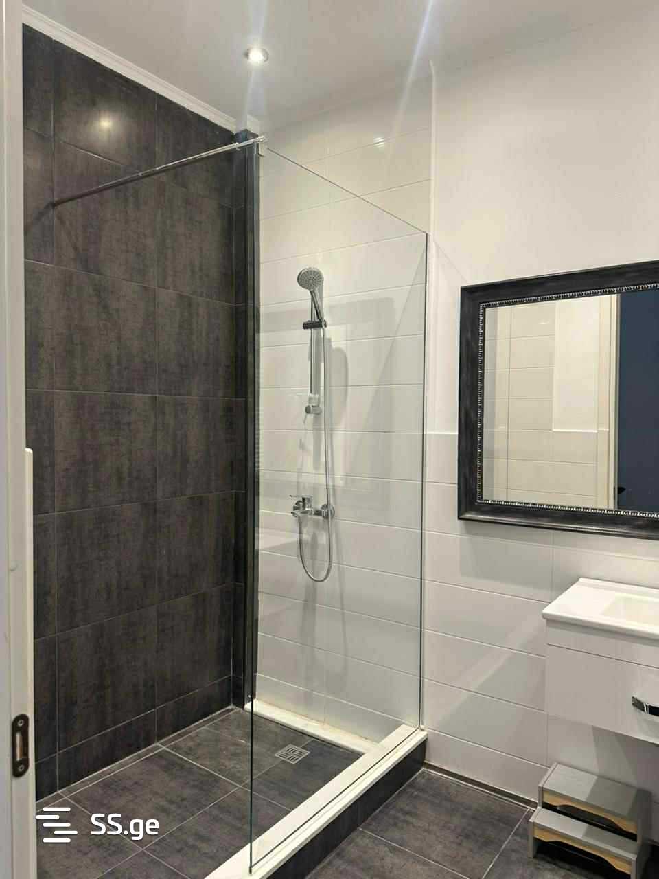 7 Room Private House For Sale view 9