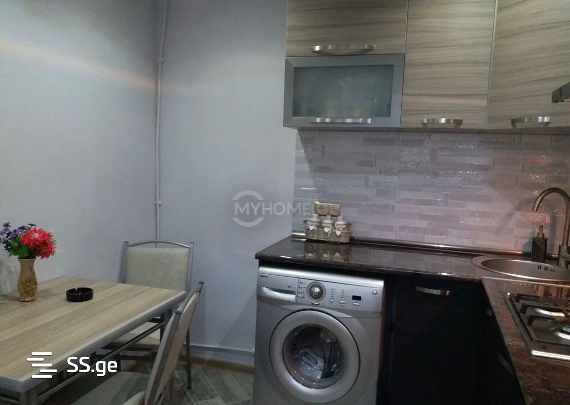 1 Room Flat Daily Rent. Digomi view 2