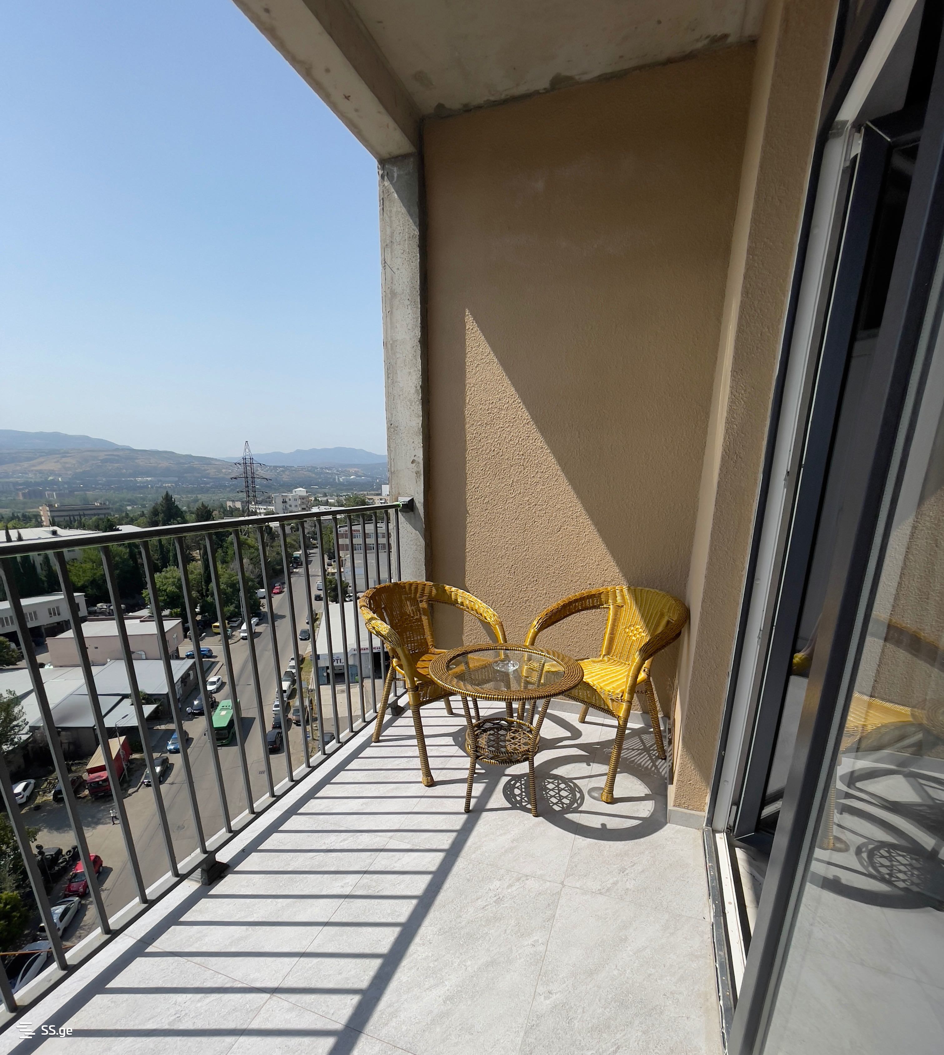 2 Room Flat Daily Rent. Gldani view 3