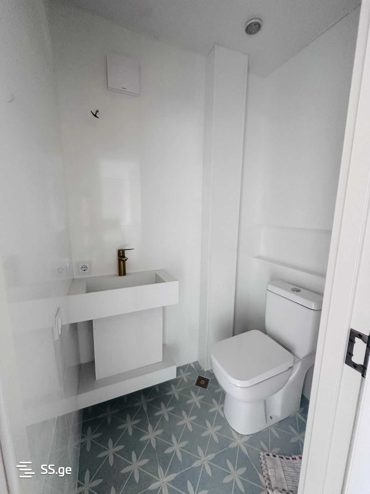 7 Room Summer Cottage For Sale view 6