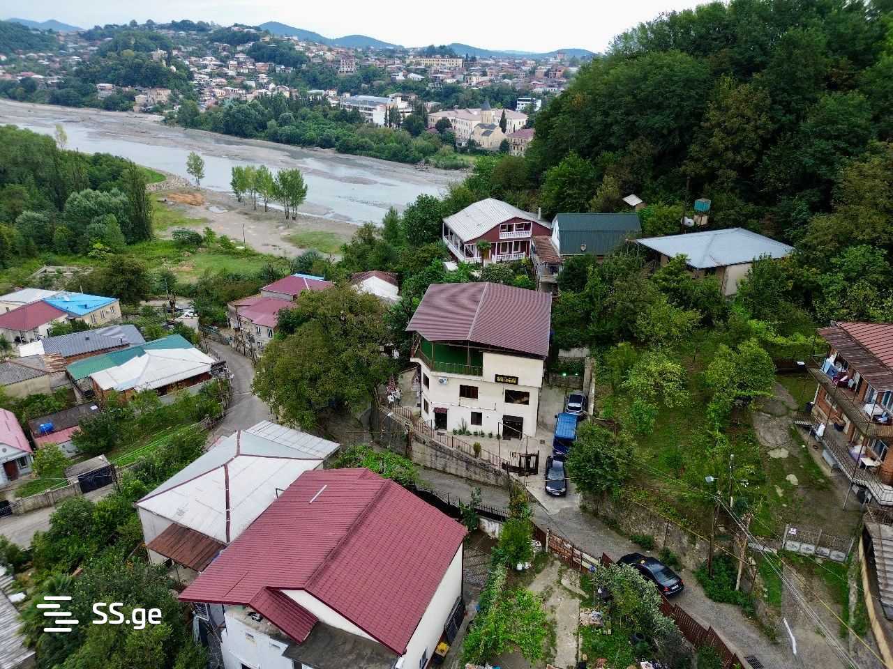9 Room Hotel For Rent. Kutaisi view 2