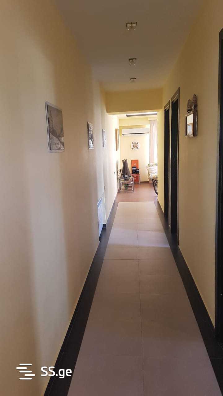 3 Room Flat Daily Rent. Qala view 5