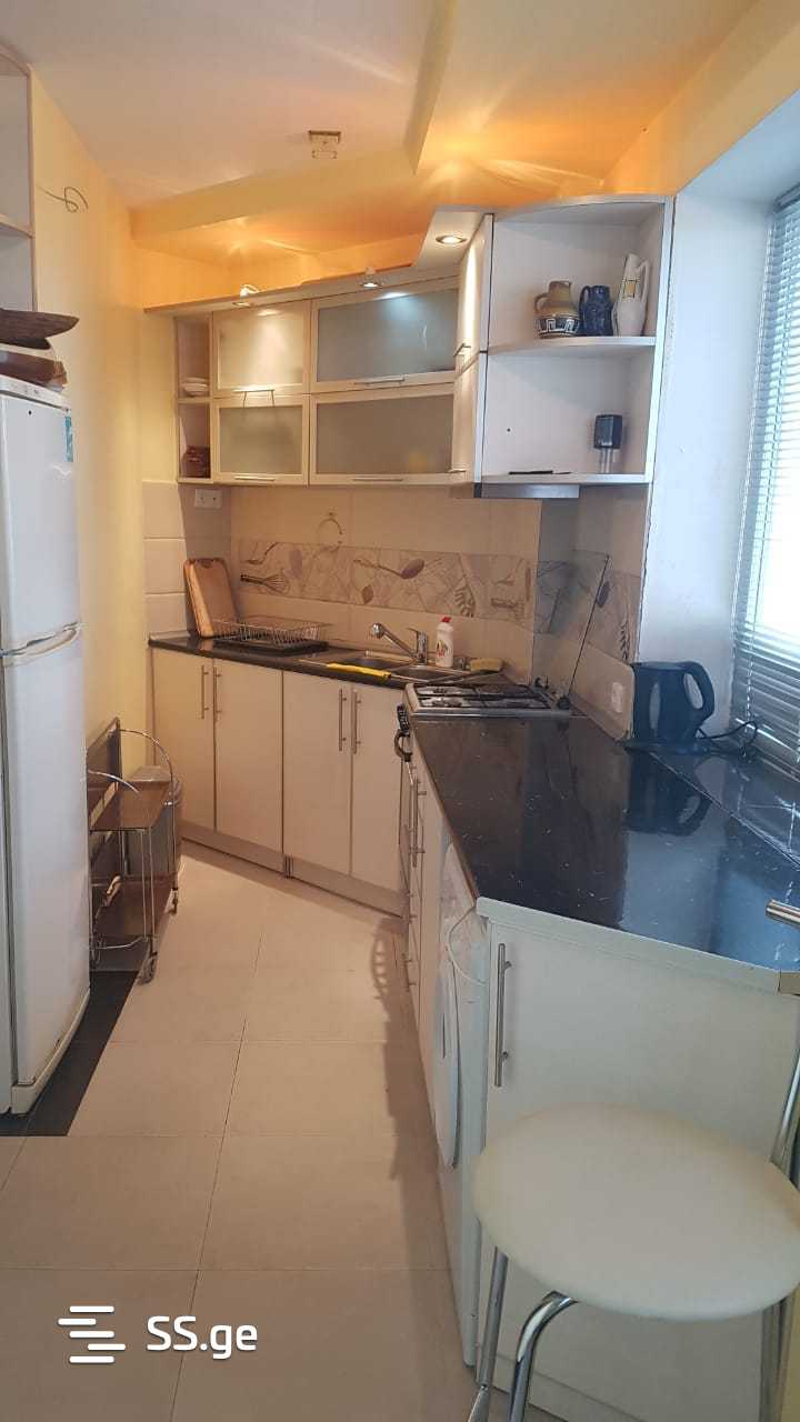 3 Room Flat Daily Rent. Qala view 9