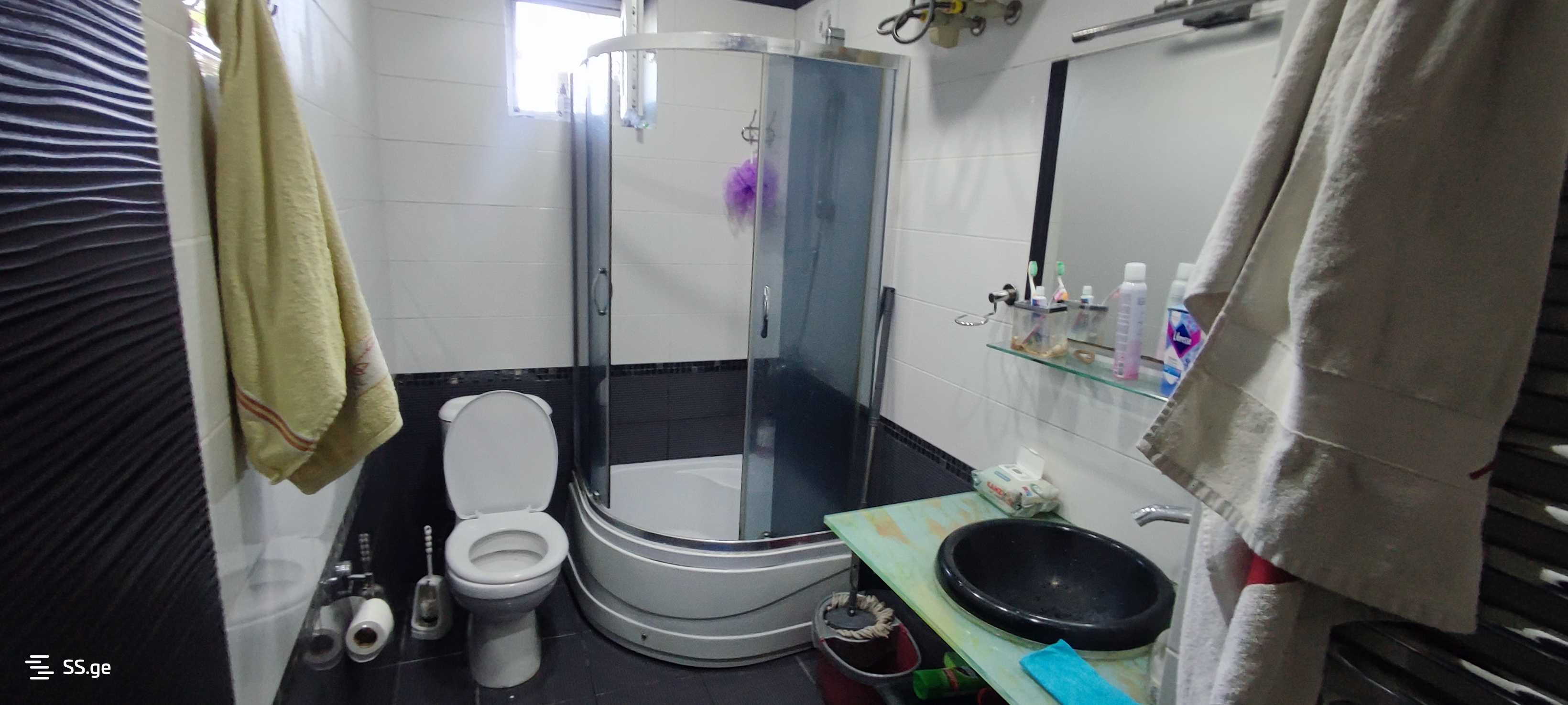 3 Room Flat Daily Rent. Qala view 11
