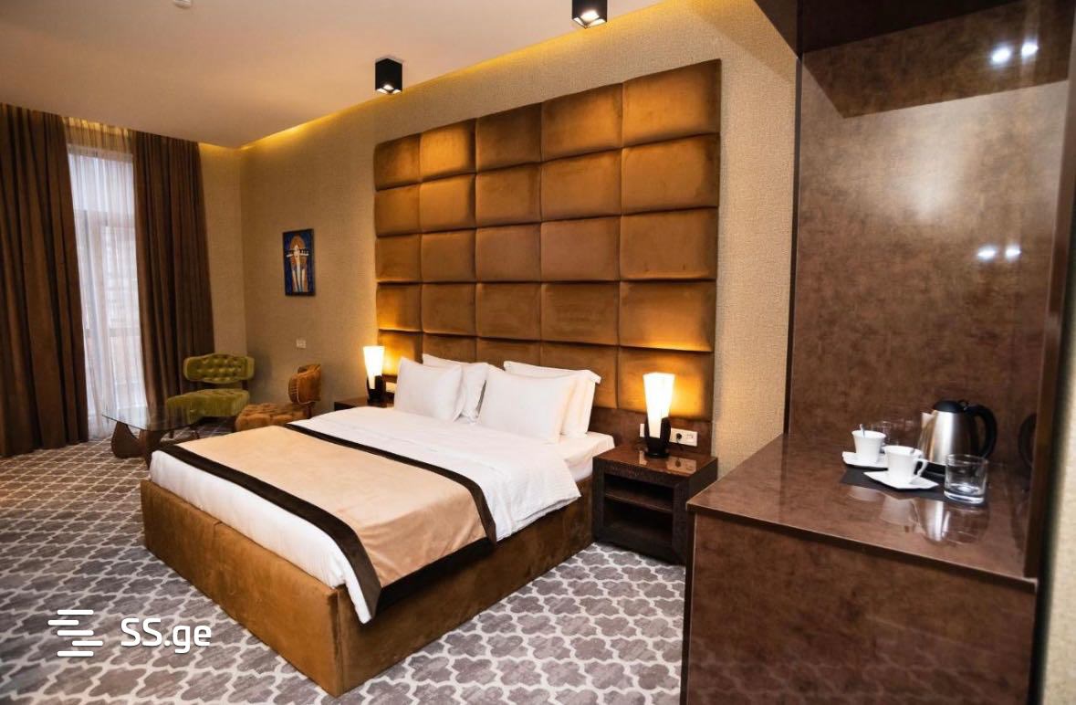 20 Room Hotel For Rent. Vake, 1 of 12