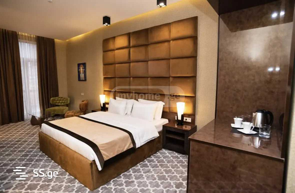 20 Room Hotel For Rent. Vake view 12