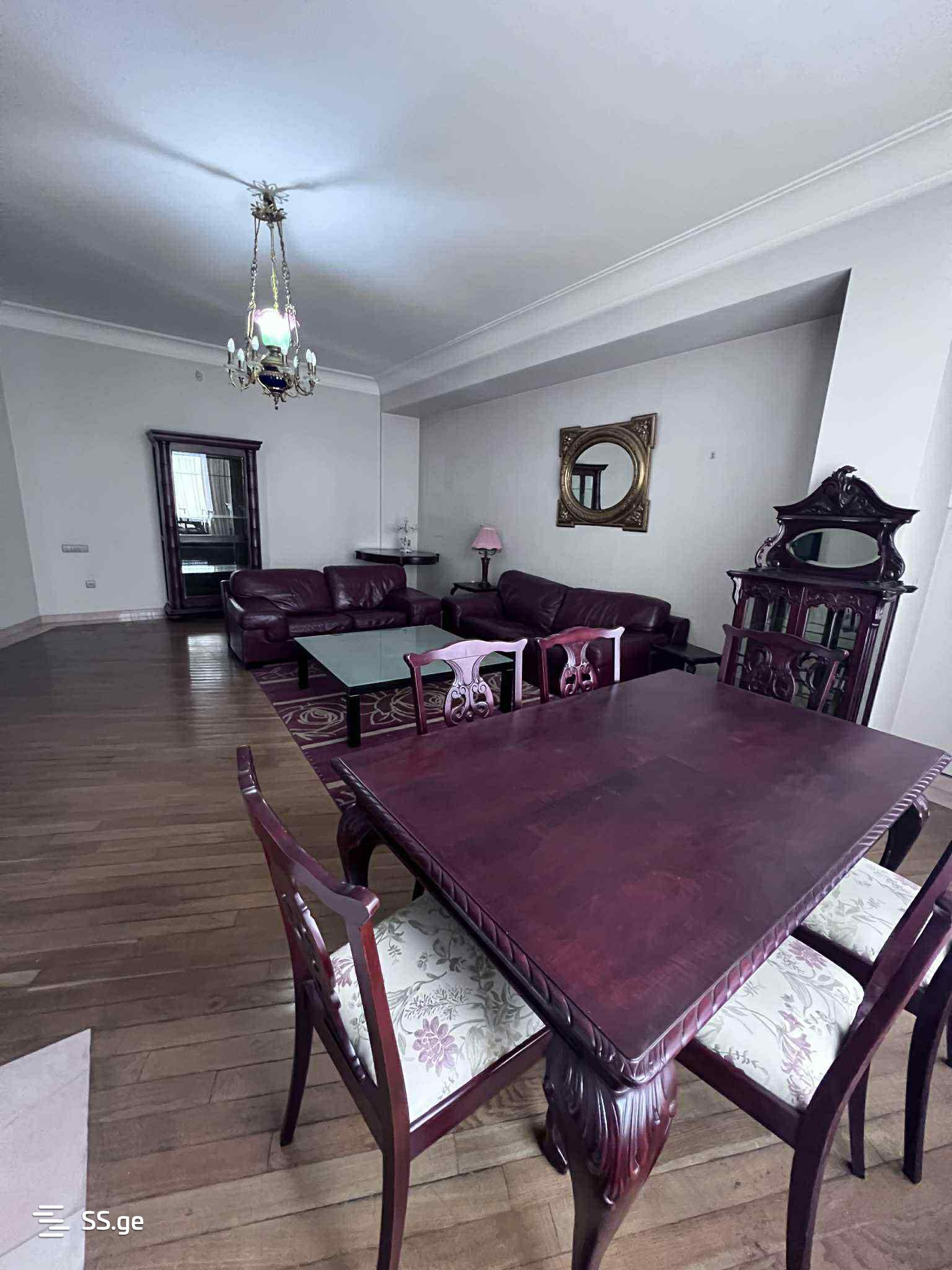3 Room Flat Daily Rent. Vake view 1