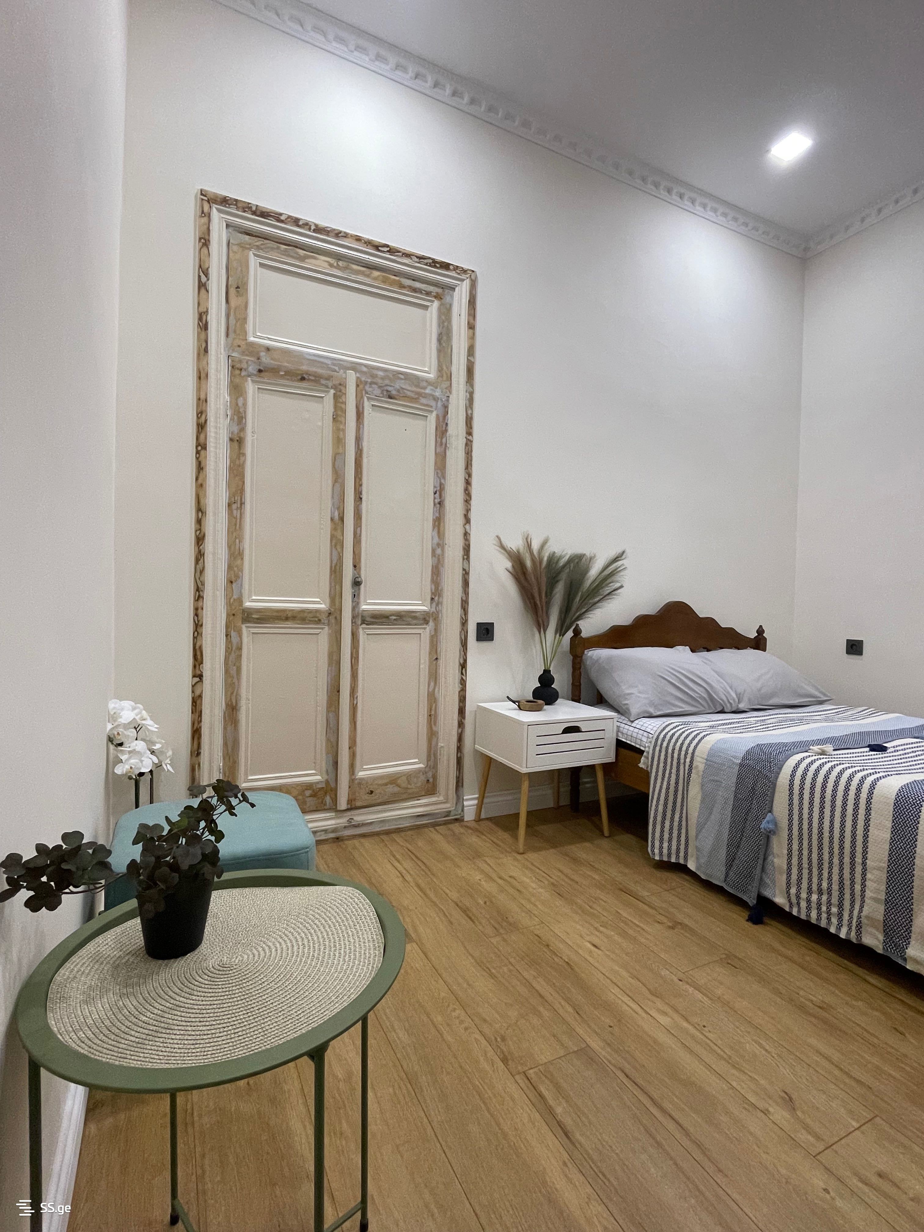 1 Room Private House Daily Rent. Borjomi view 7