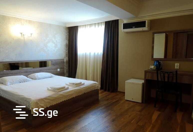14 Room Hotel For Sale view 10