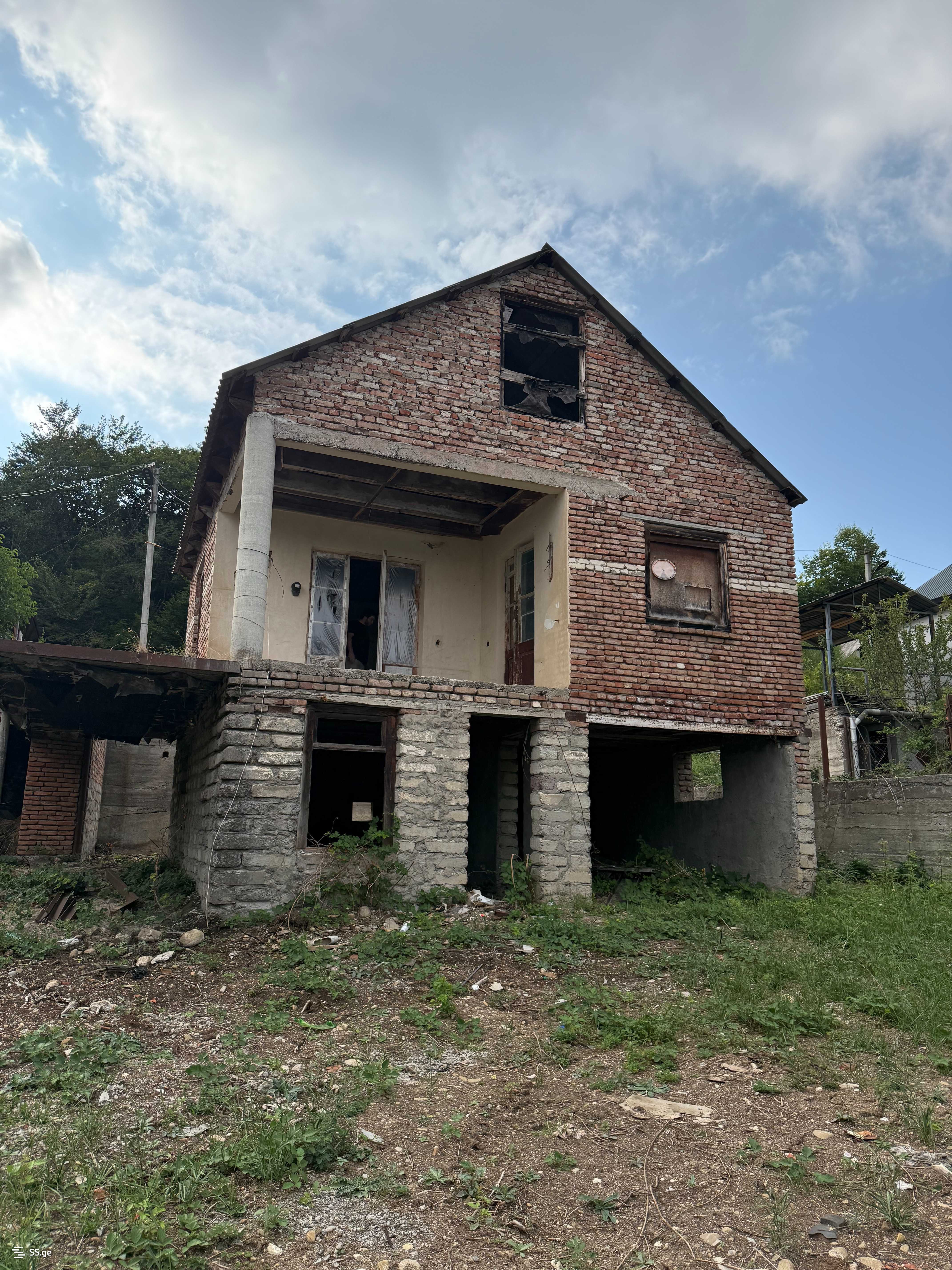 4 Room Private House For Sale, 1 of 1