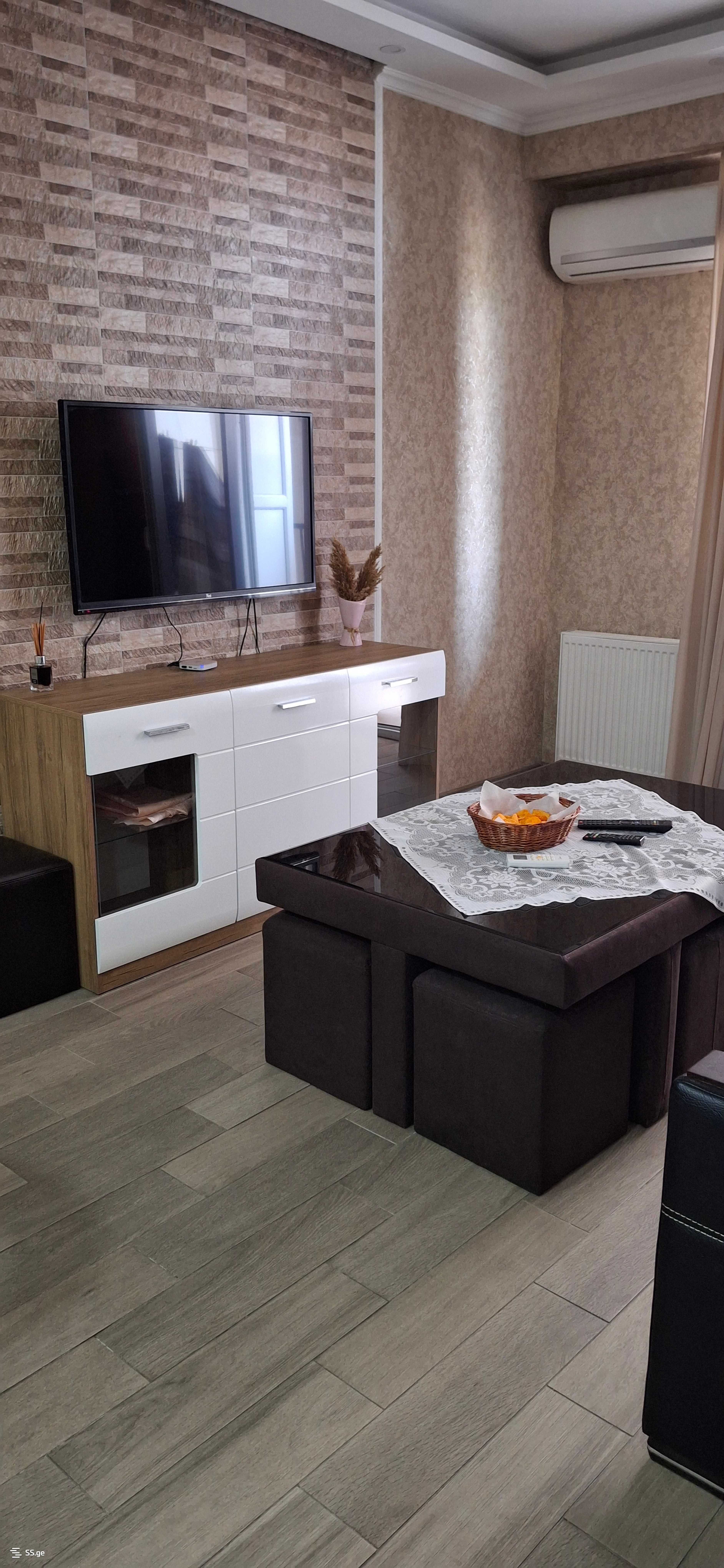 2 room Flat Daily rent. Isani - Bild 6