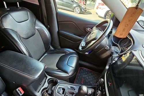 auto article photo