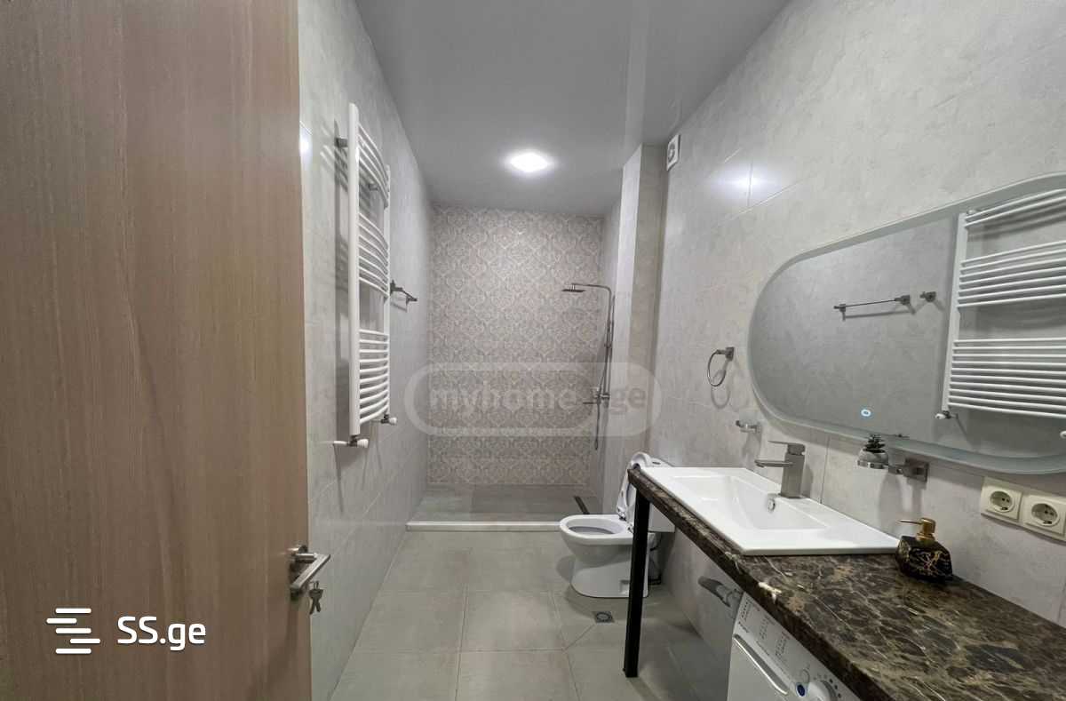 8 Room Private House For Rent. Martkofi view 10