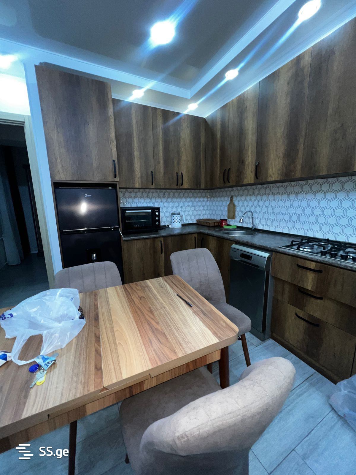 3 room Flat For Sale. Mesame masivi - Widok 2