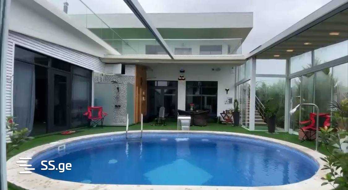 6 Room Summer Cottage For Sale view 3
