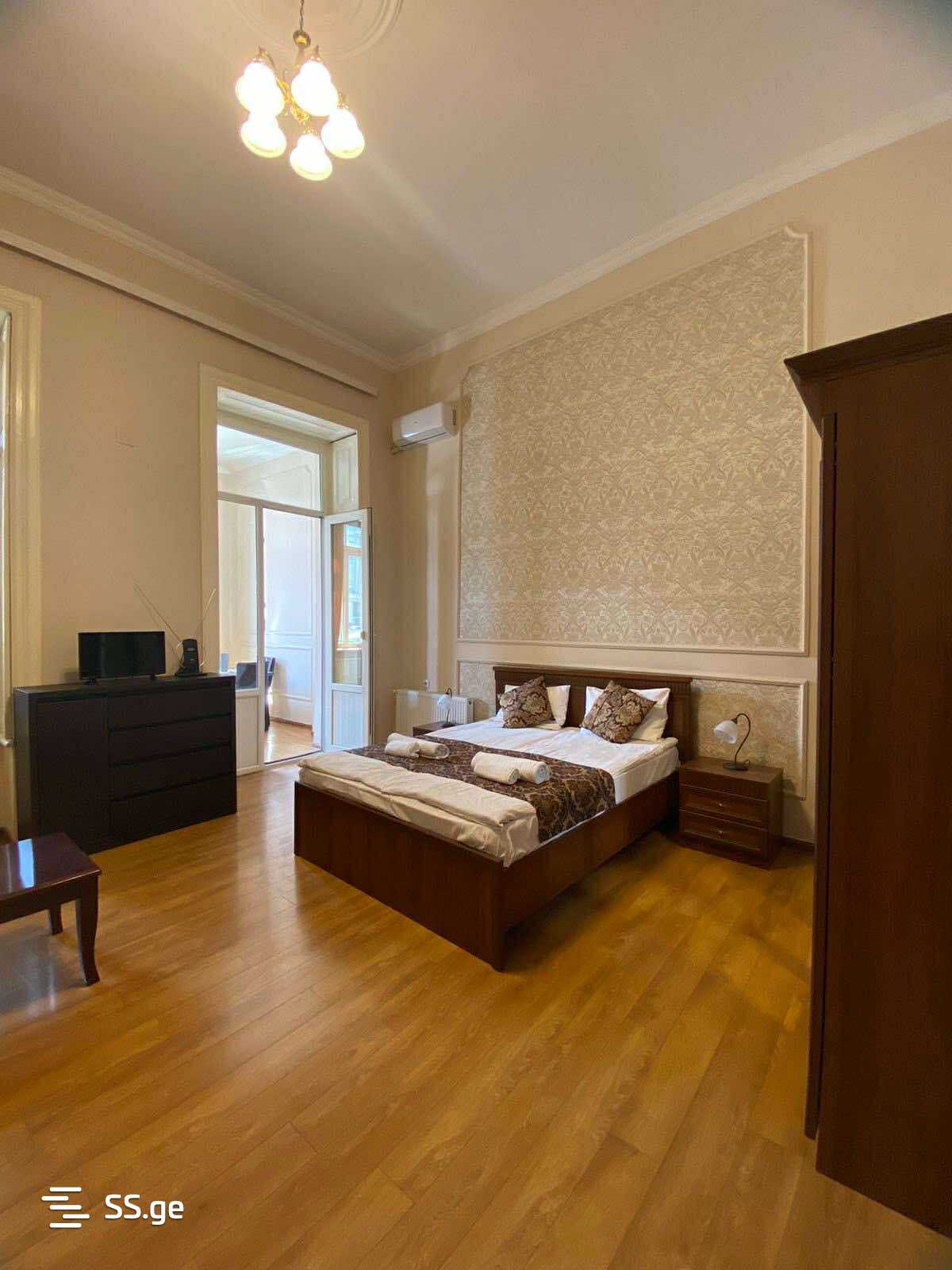 2 room Flat For Rent. Sololaki - Widok 3