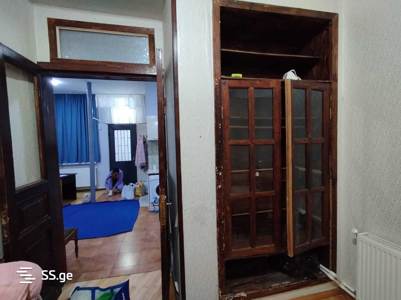 3 Room Flat For Sale view 8