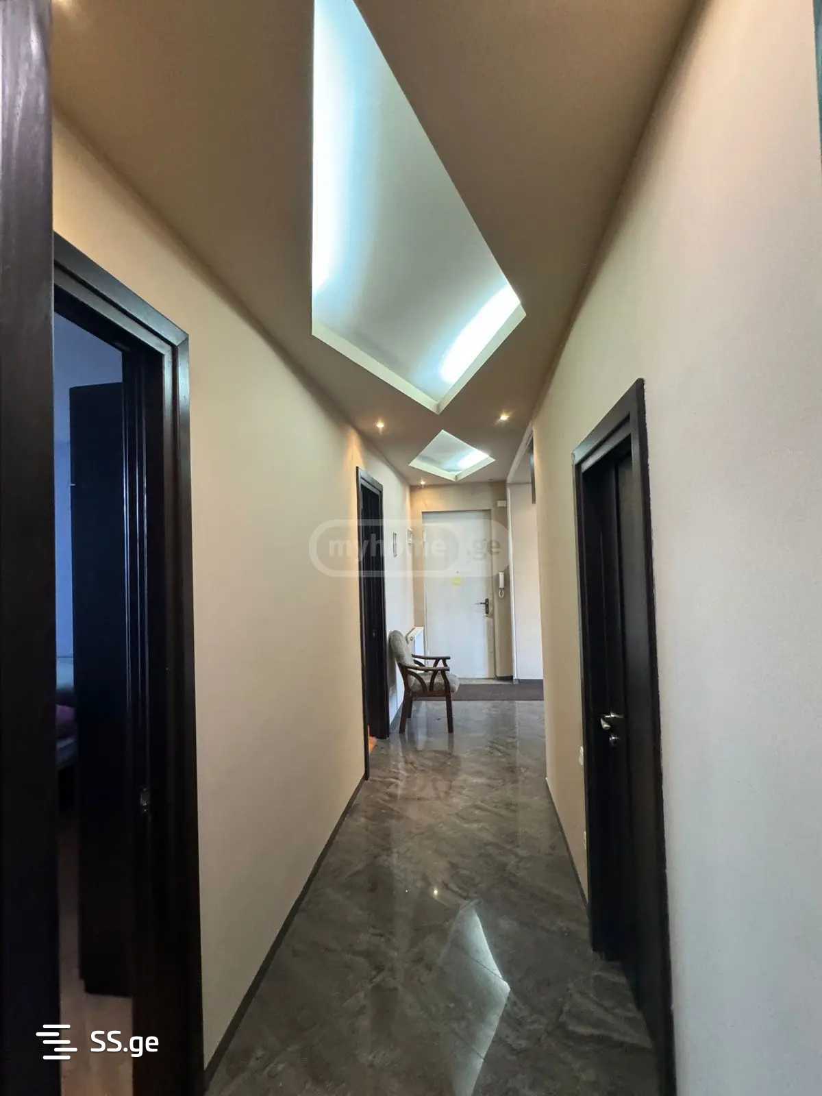 5 Room Flat For Rent. Chugureti, 1 of 11