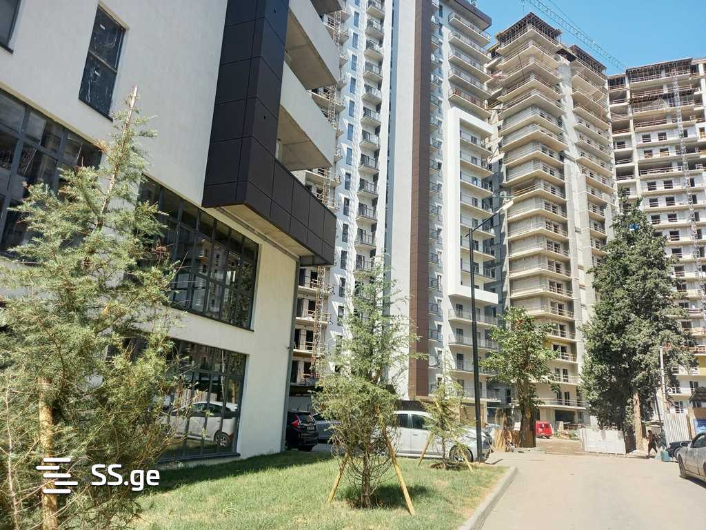 იყიდება 2 ოთახიანი ბინა დიდუბეში