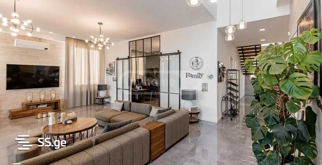 7 Room Private House For Sale view 4