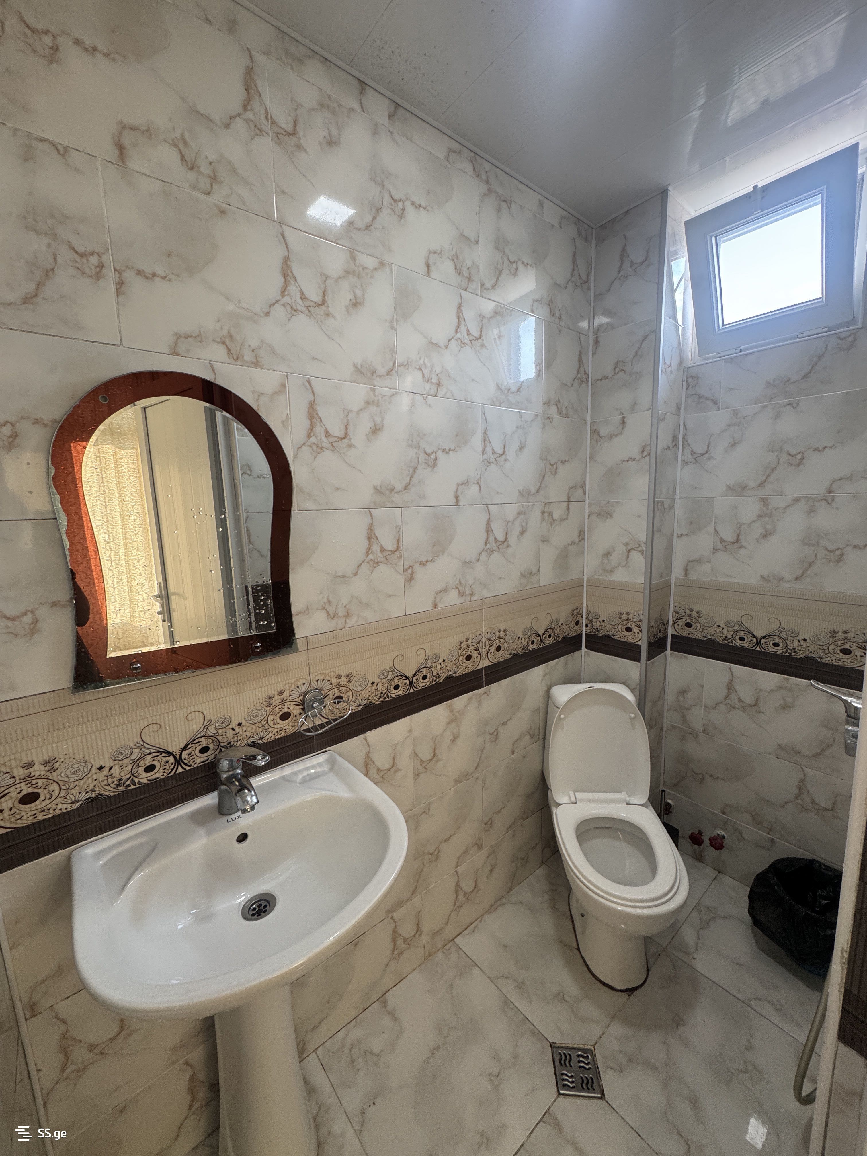 3 Room Private House Daily Rent. Batumi view 5