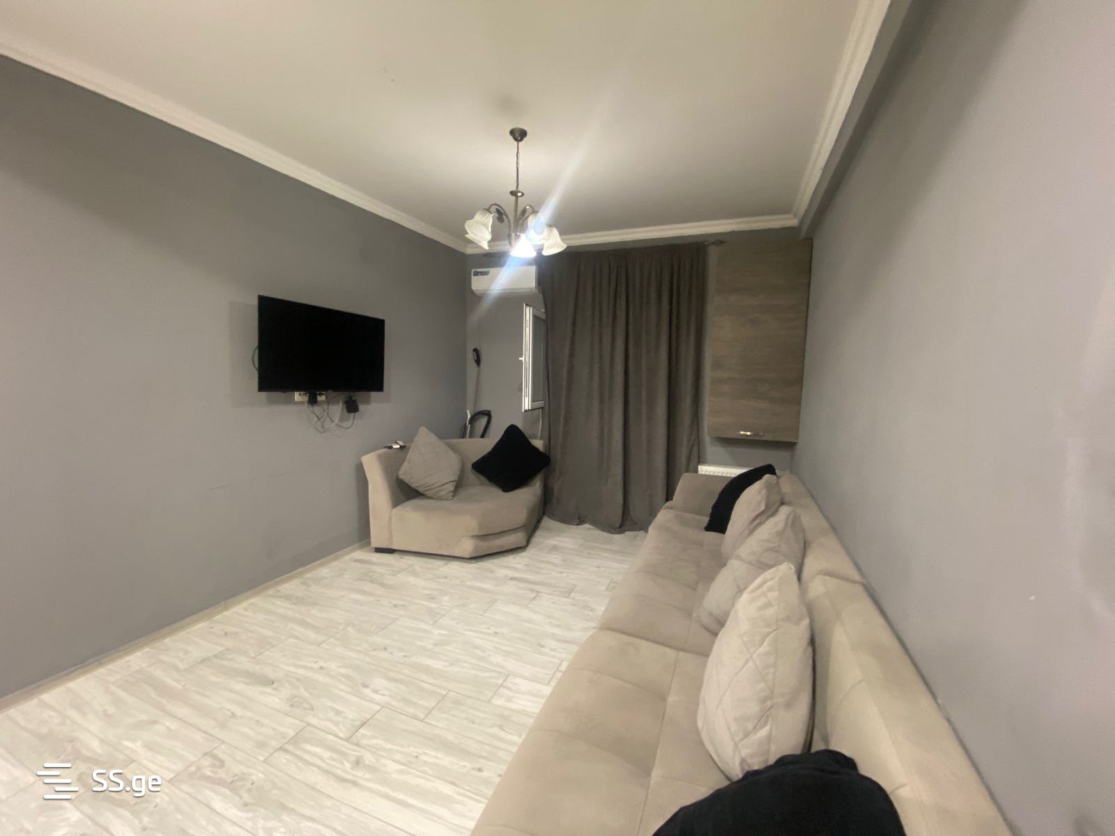 2 room Flat Daily rent. Varketili – pohled 3