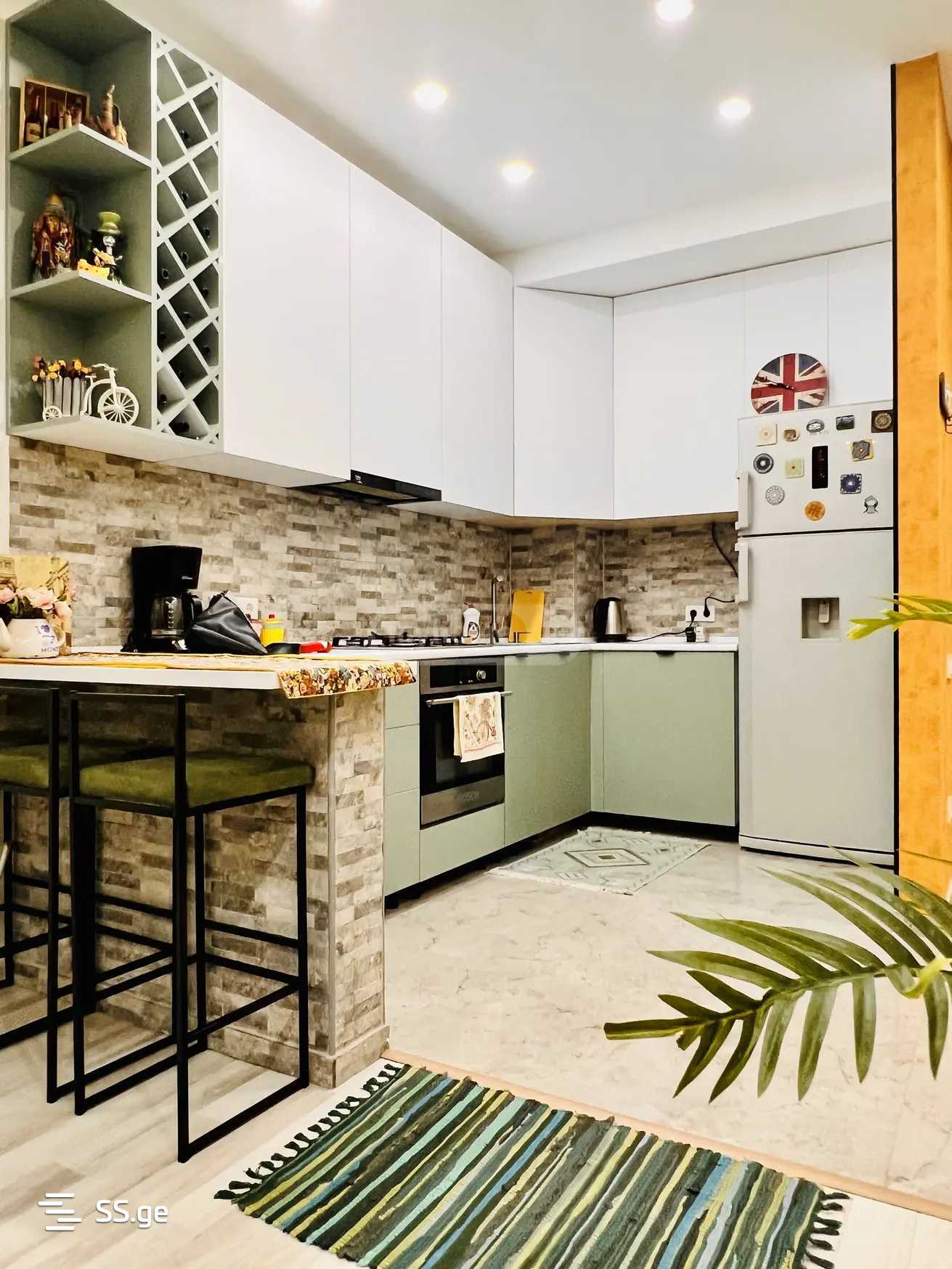 3 Room Flat Daily Rent. Vake view 7