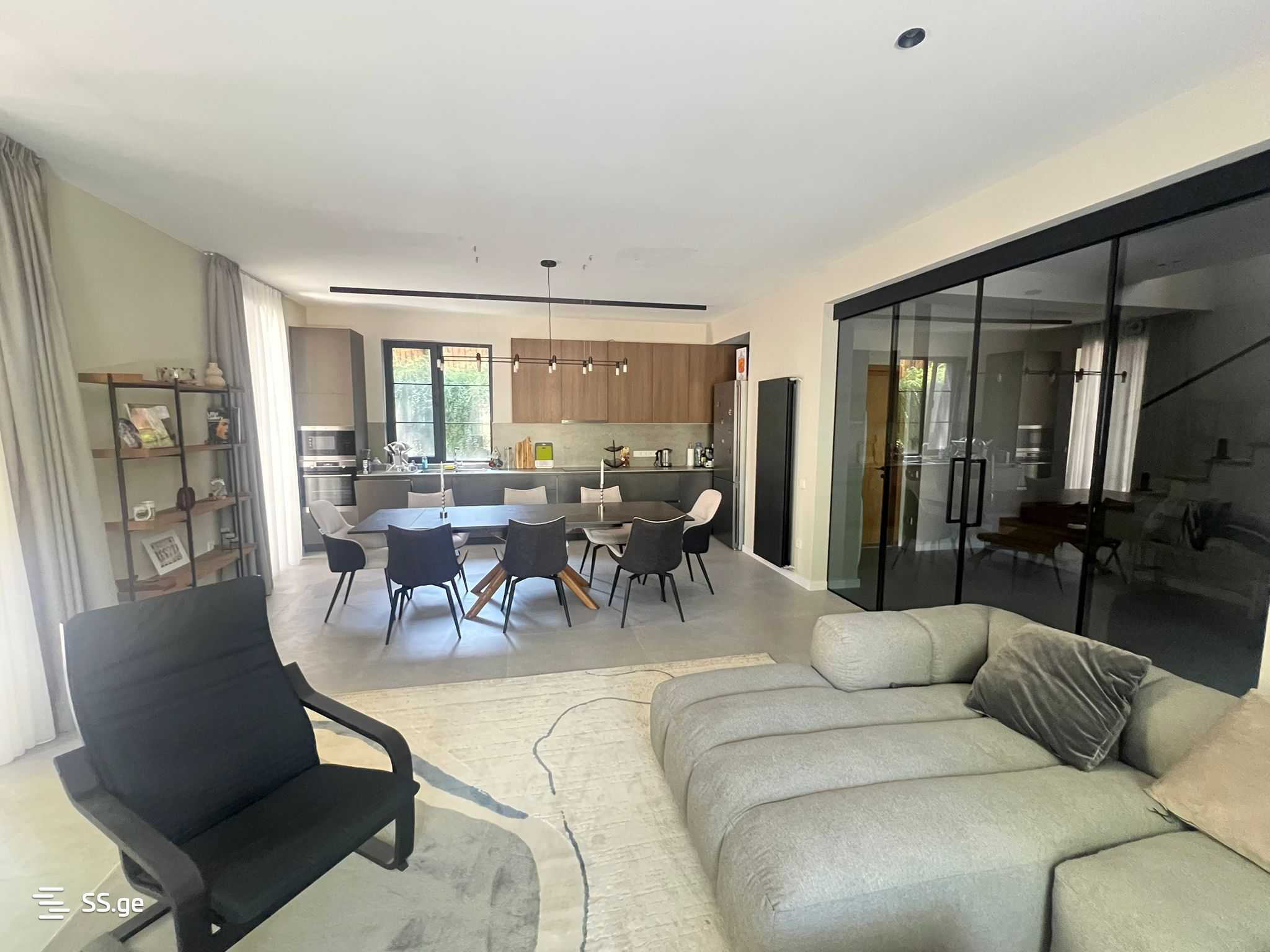 6 Room Summer Cottage For Rent. Tskneti view 11