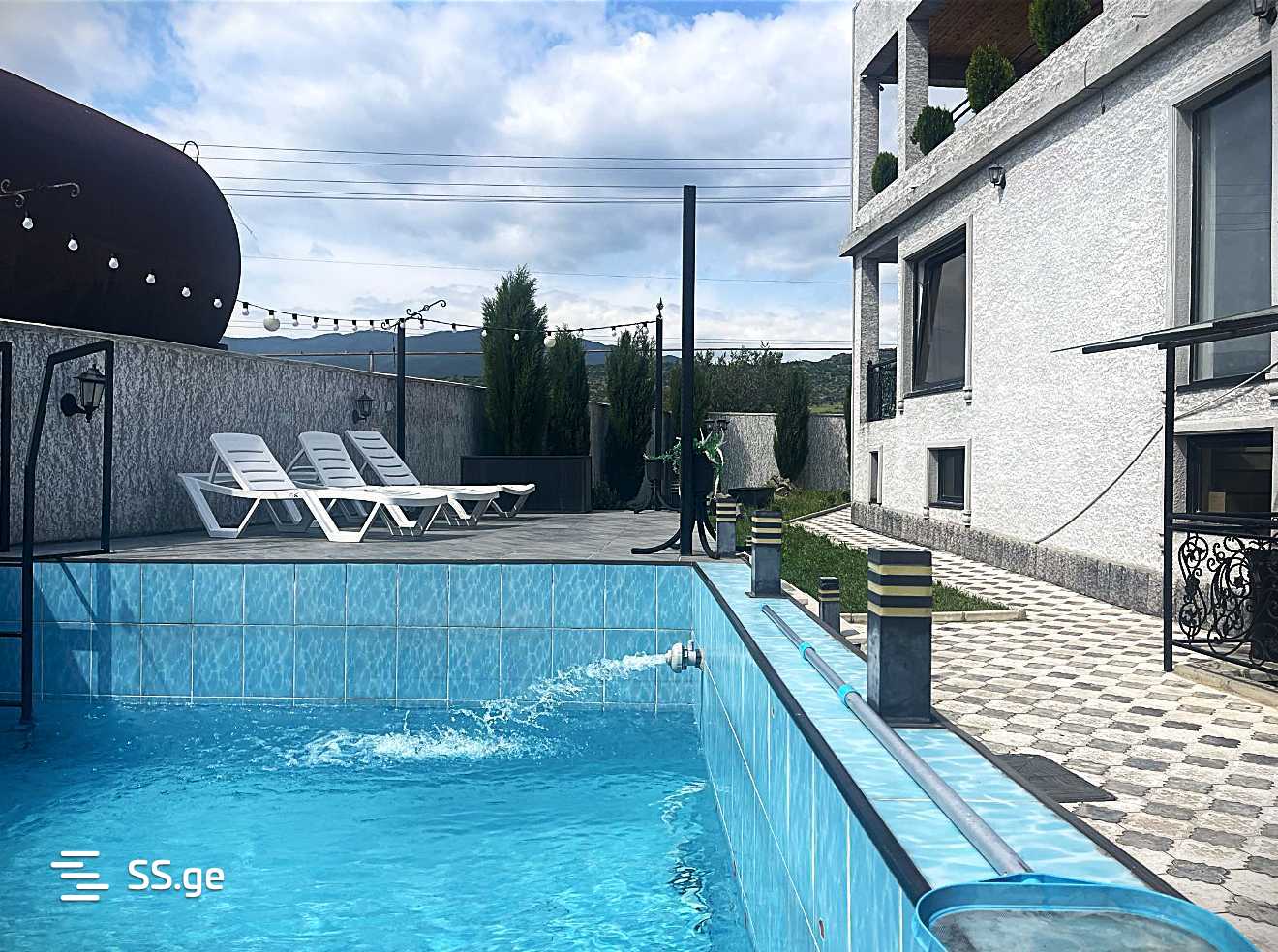 6 room Private House Daily rent. Gldani - Widok 3