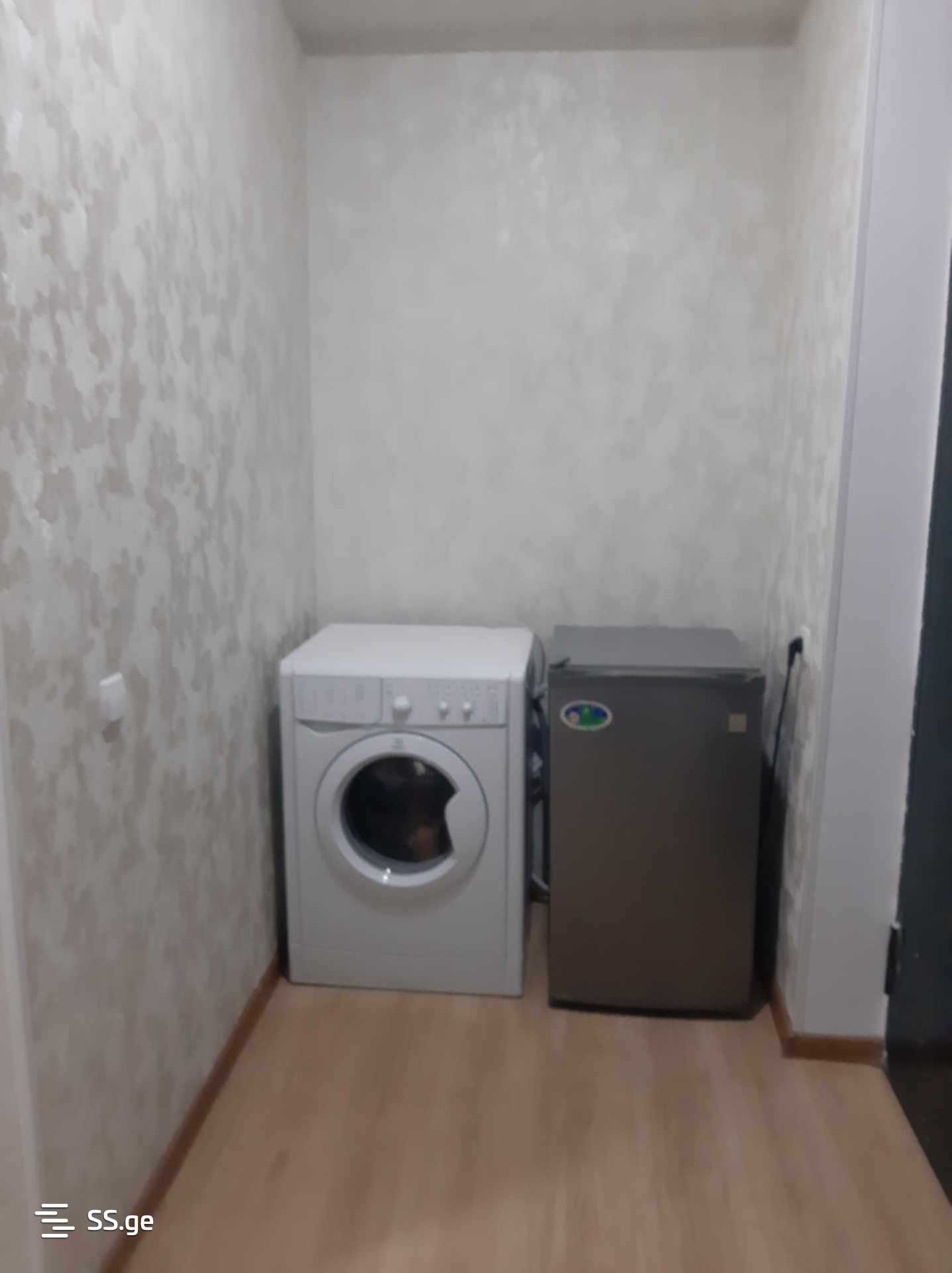 1 Room Flat Daily Rent. Gori view 6