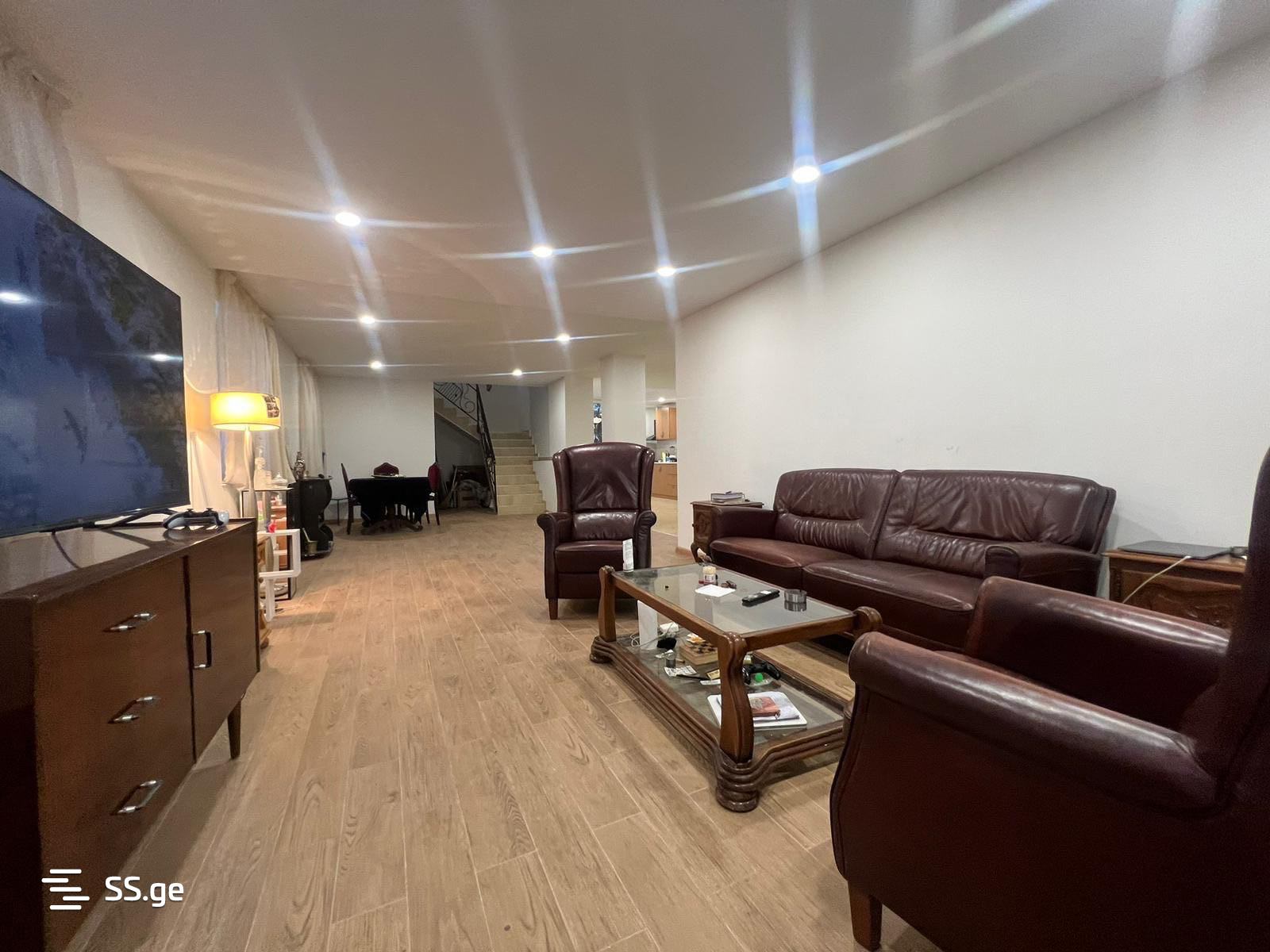 6 Room Private House Daily Rent. Tskneti view 11